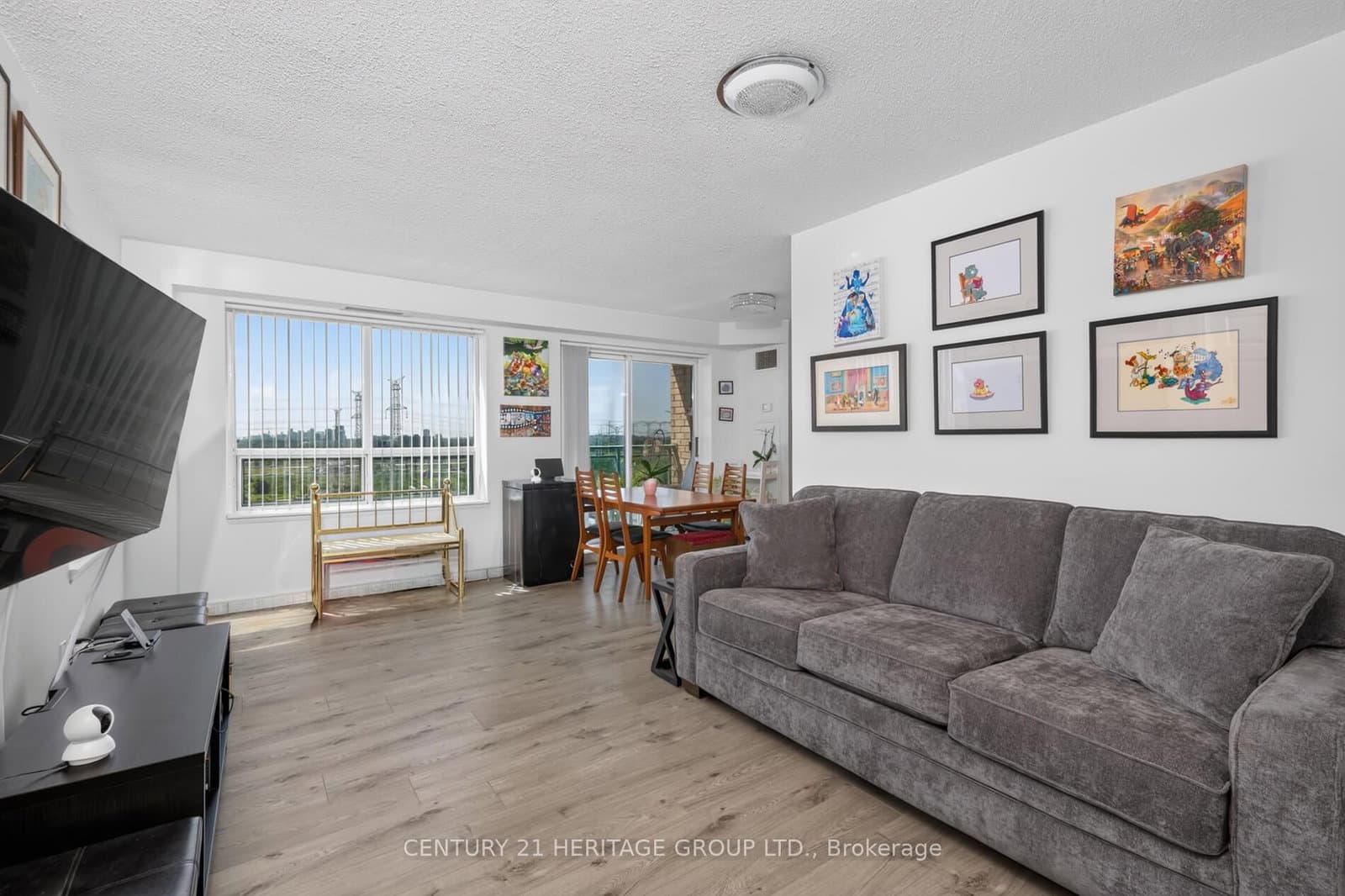 39 Oneida Crescent, Unit 1017 thumbnail 3