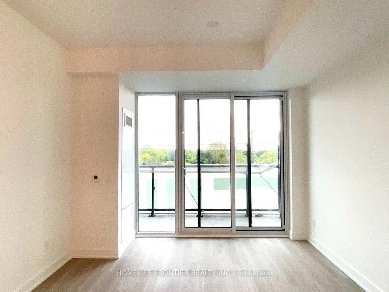 8188 Yonge Street, Unit 415 thumbnail 4