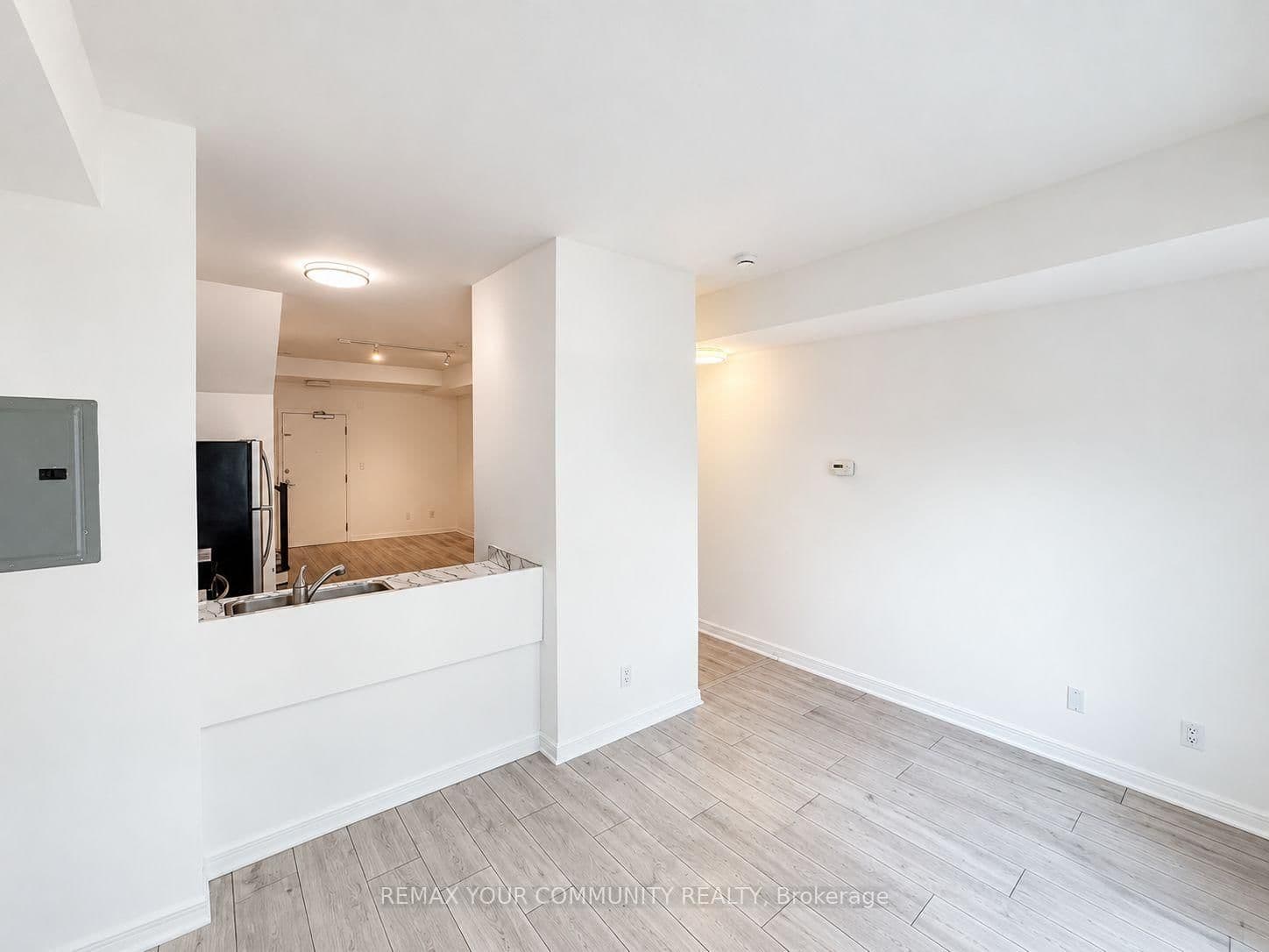 1 Center Street W, Unit 201 thumbnail 7