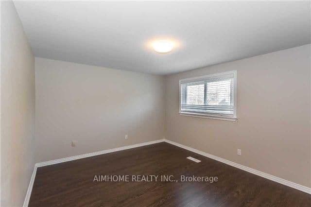 34 Hagerman Boulevard thumbnail 14
