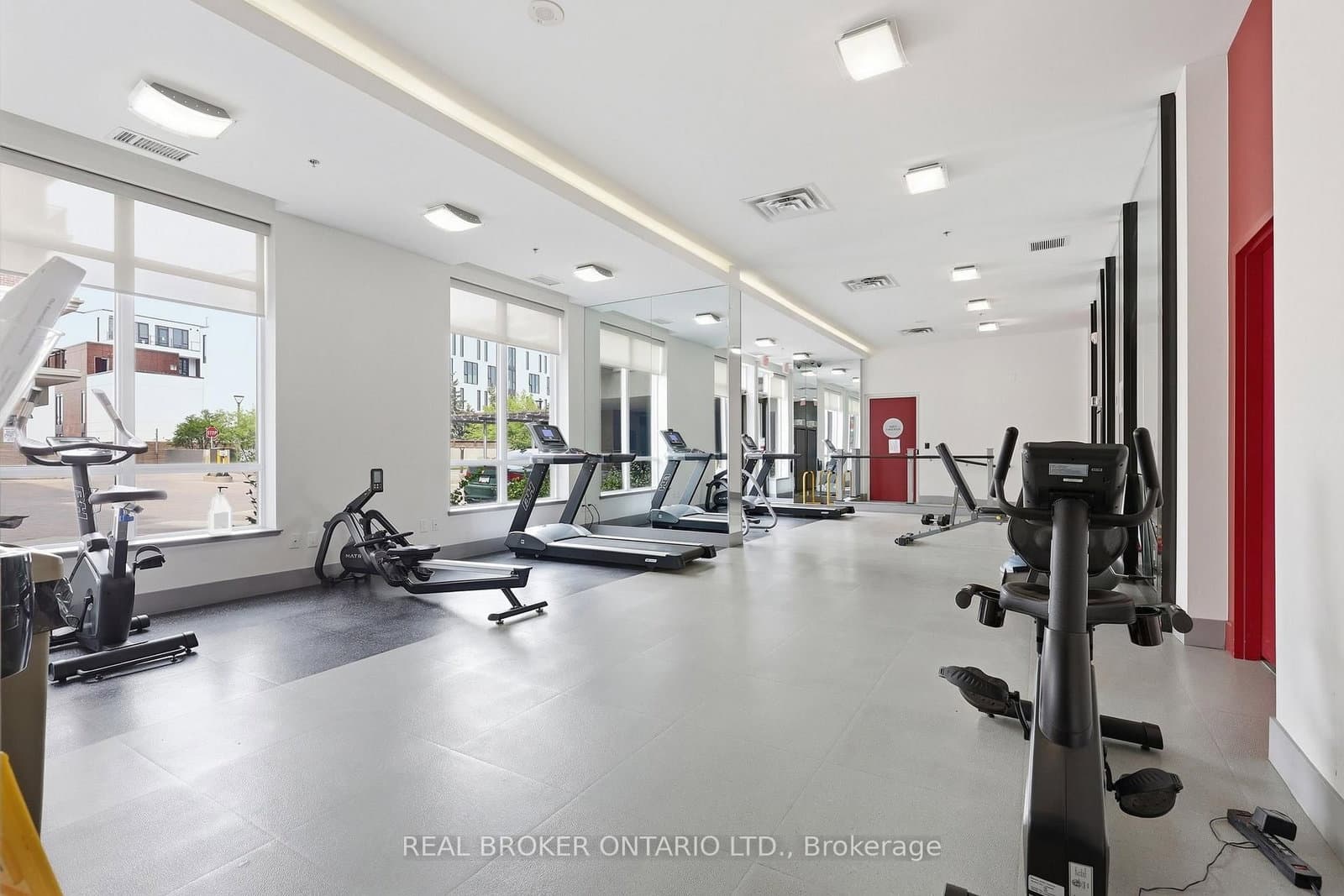 540 Bur Oak Avenue, Unit 307 thumbnail 17