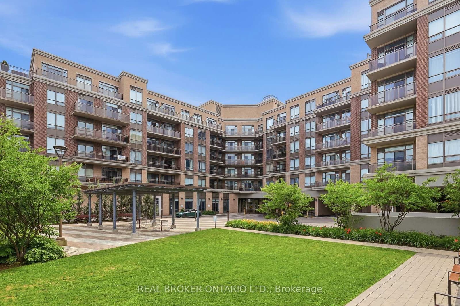 540 Bur Oak Avenue, Unit 307 thumbnail 21