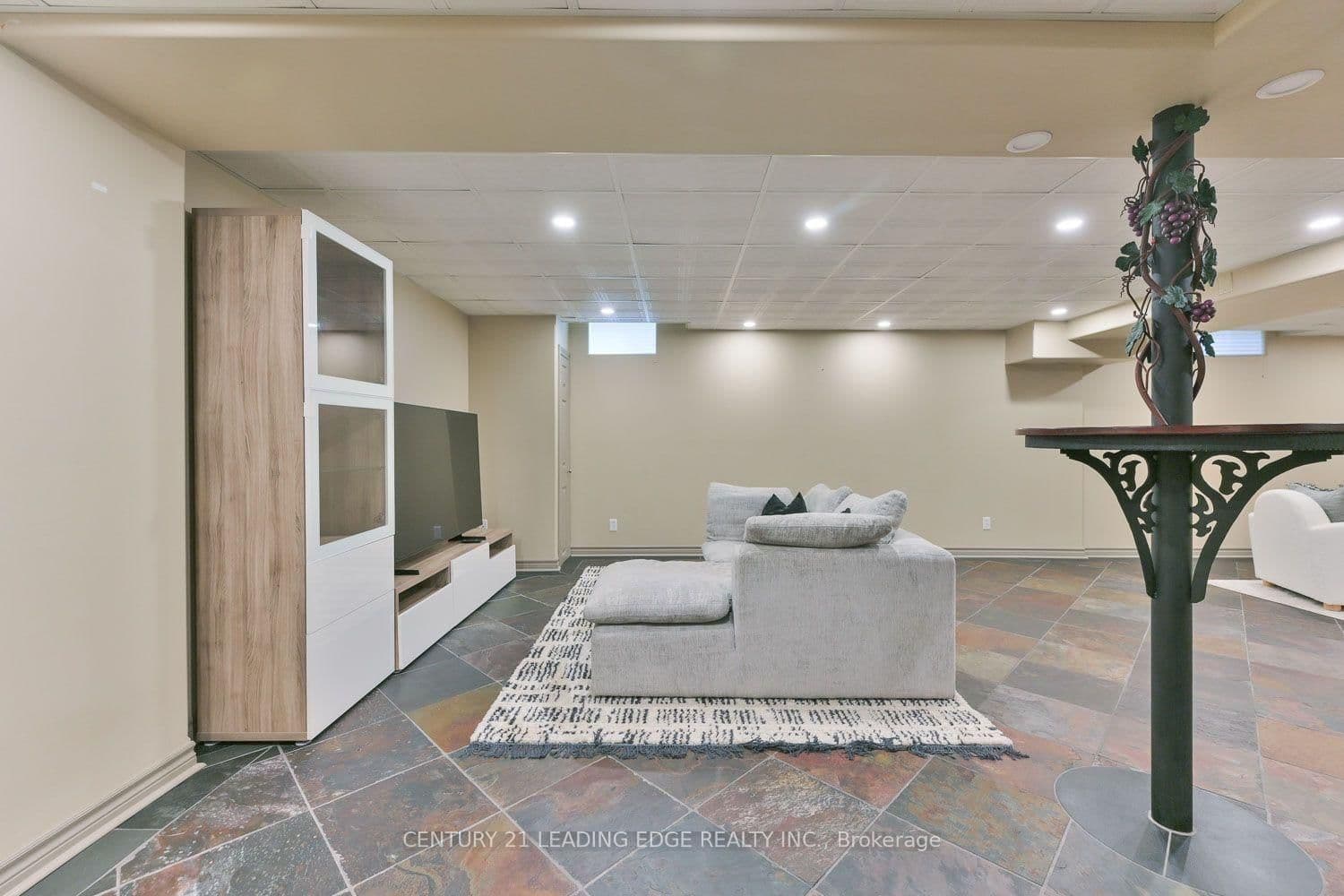 12 Taylor Drive thumbnail 33