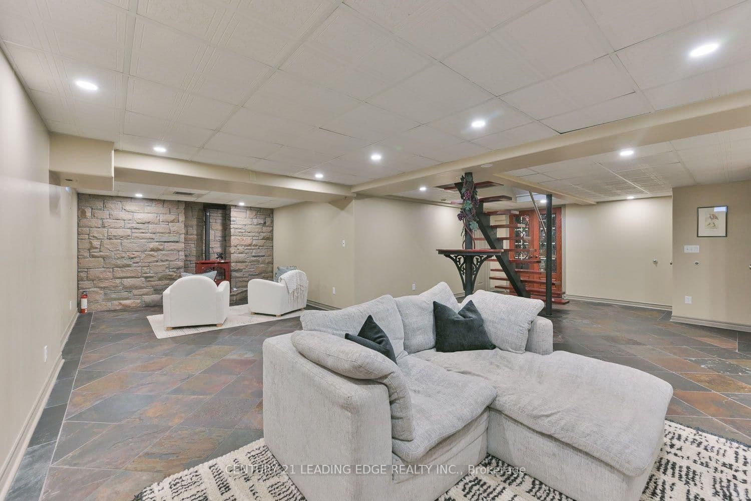 12 Taylor Drive thumbnail 34