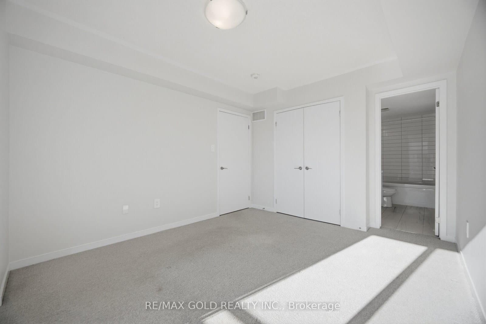 39 Honeycrisp Crescent, Unit TH83 thumbnail 20