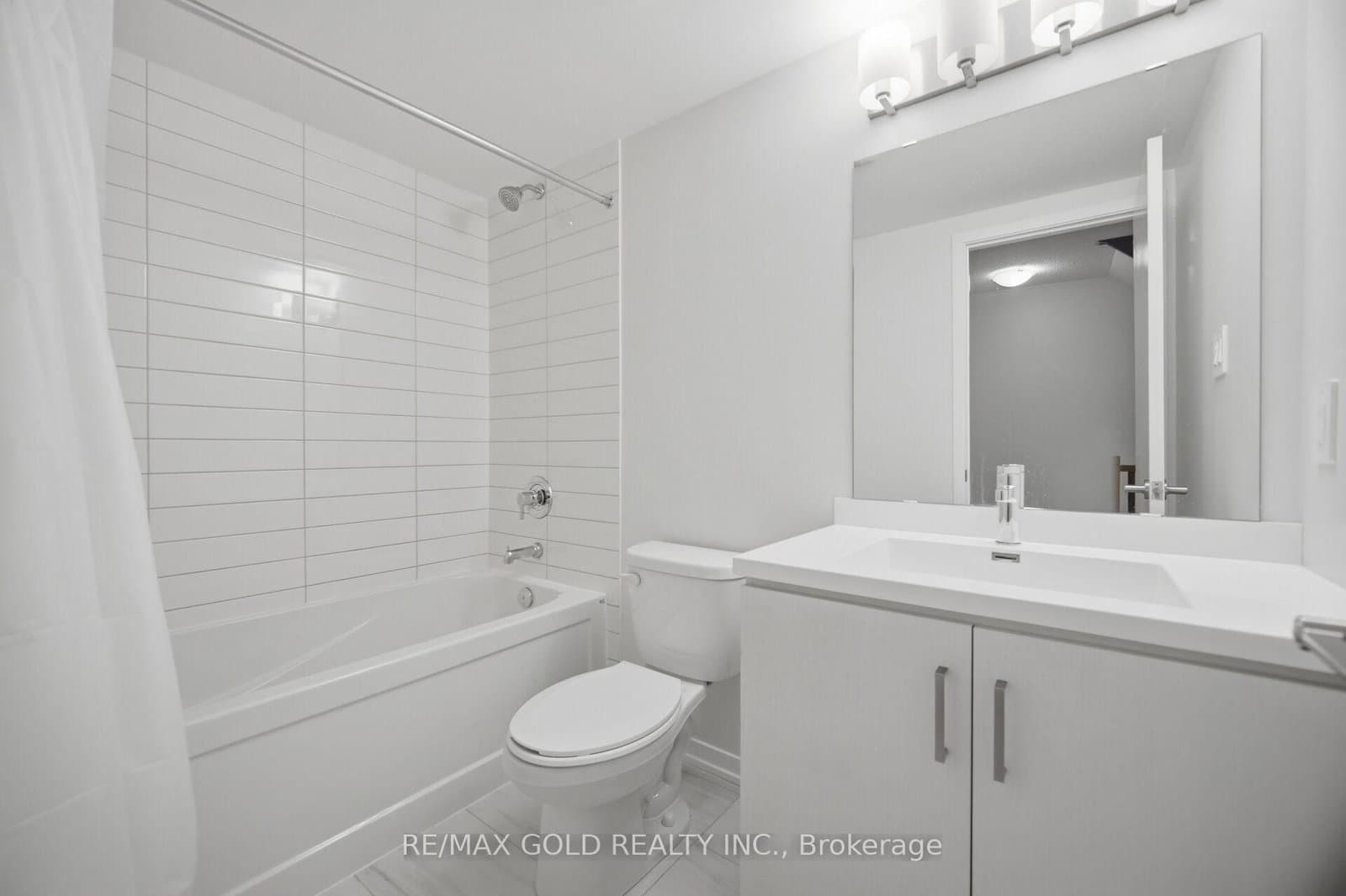 39 Honeycrisp Crescent, Unit TH83 thumbnail 24