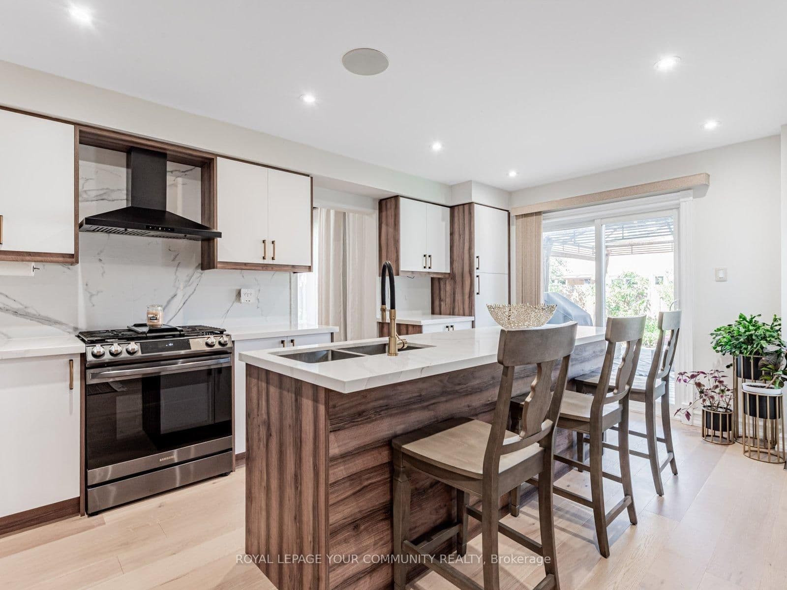 5 Mandel Crescent thumbnail 11