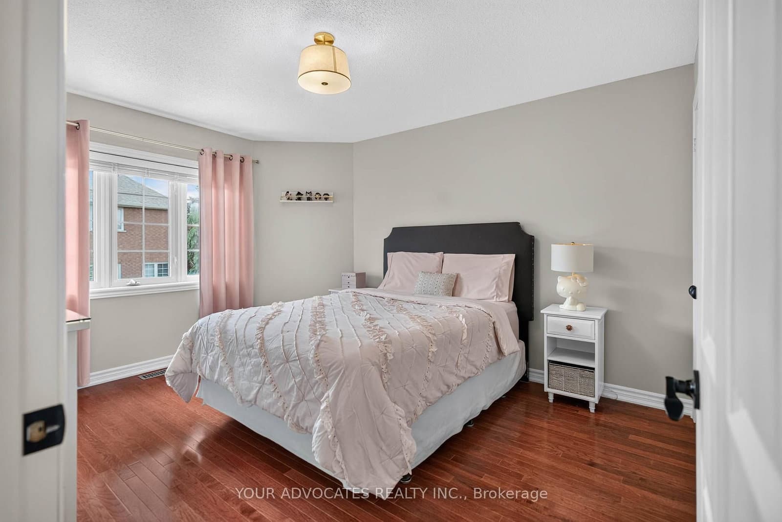 228 Twin Hills Crescent thumbnail 21