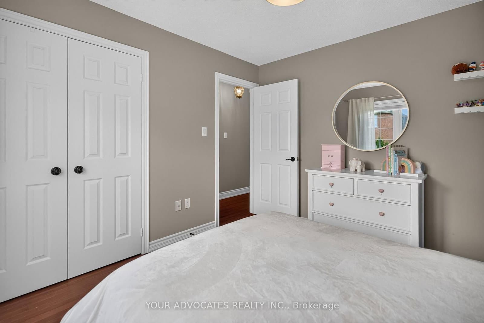 228 Twin Hills Crescent thumbnail 23