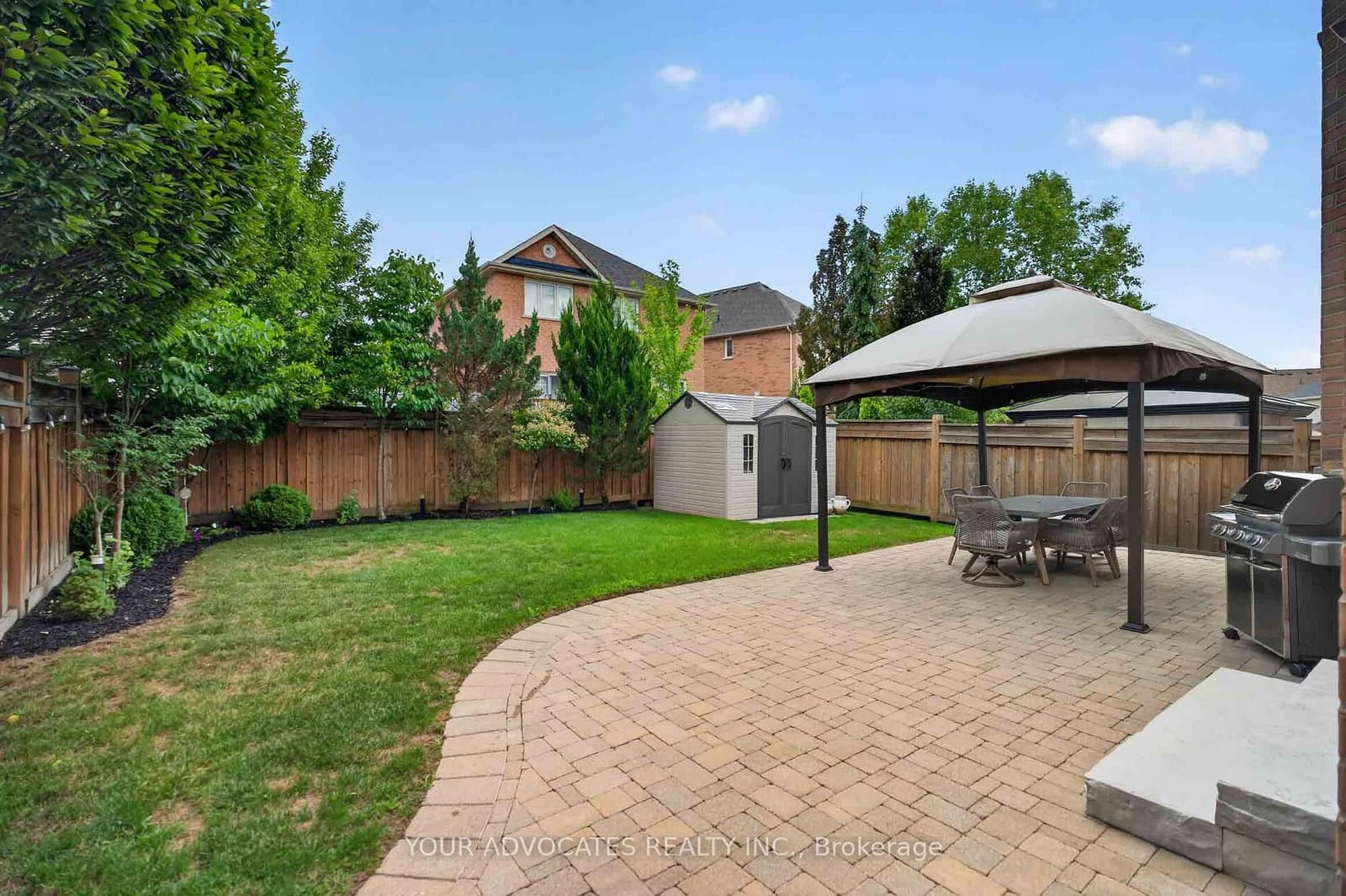 228 Twin Hills Crescent thumbnail 31