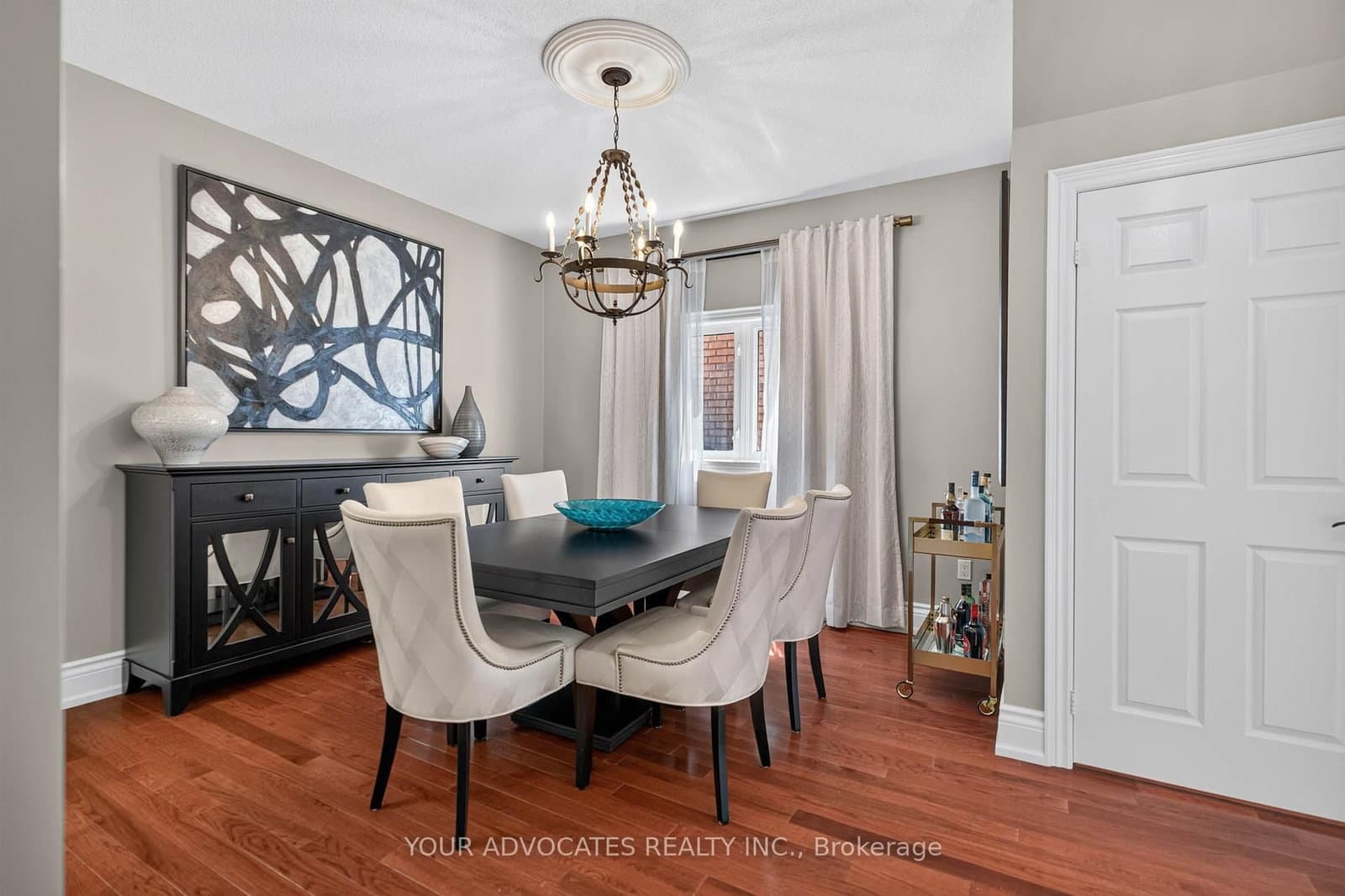 228 Twin Hills Crescent thumbnail 8
