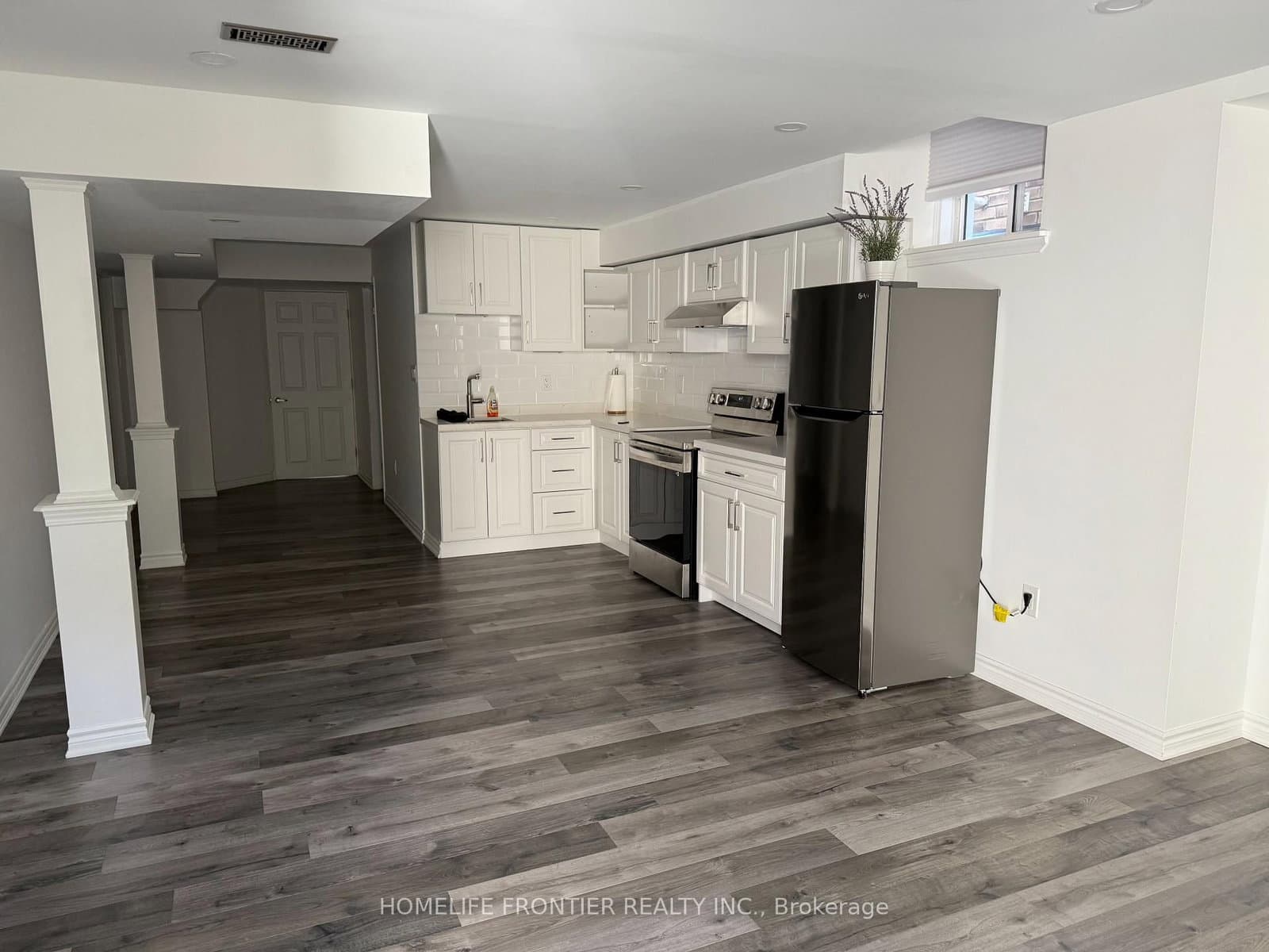 586 Sweetwater Crescent, Unit BASEMENT thumbnail 2