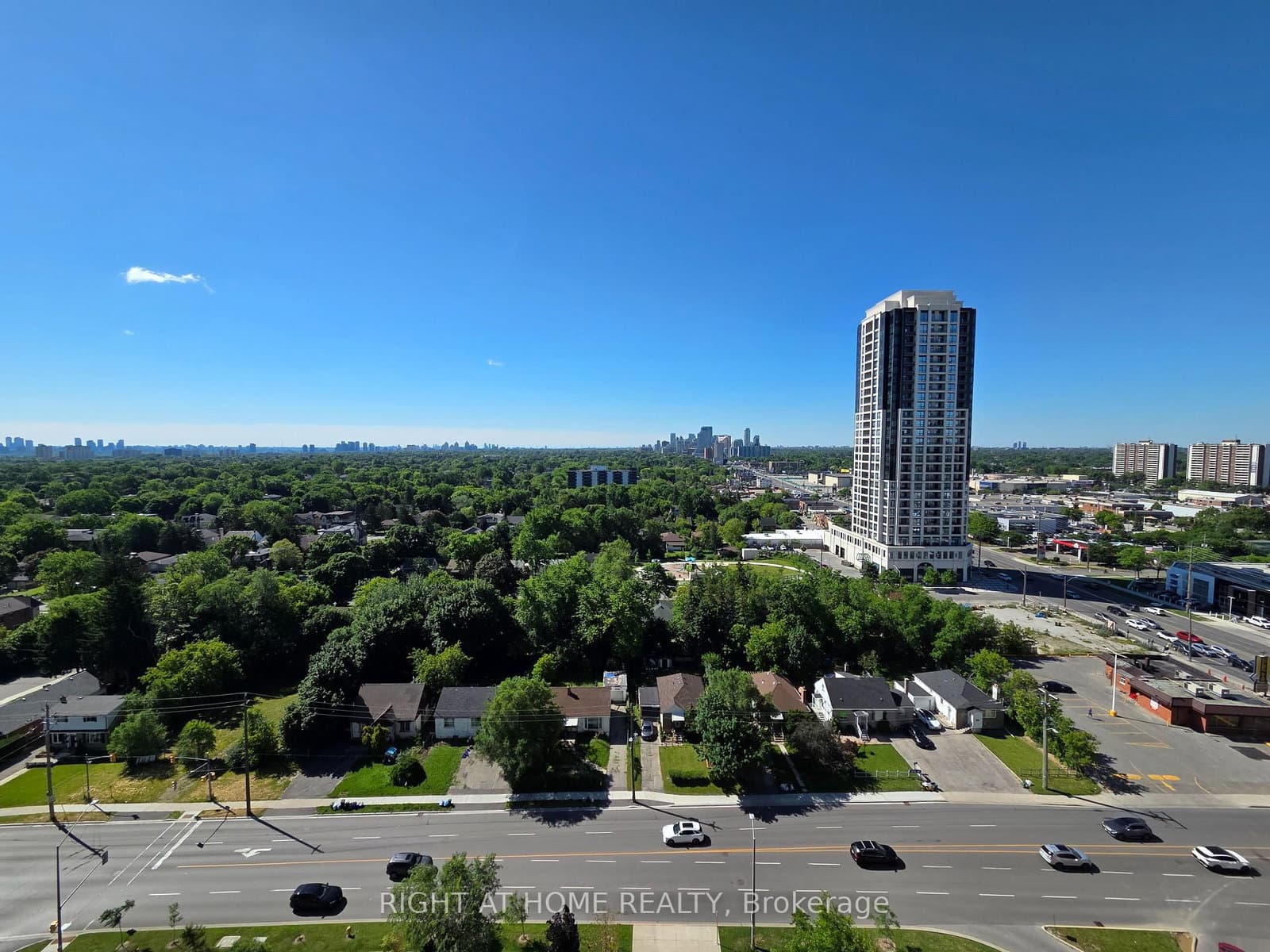 7165 Yonge Street, Unit 1406 thumbnail 24