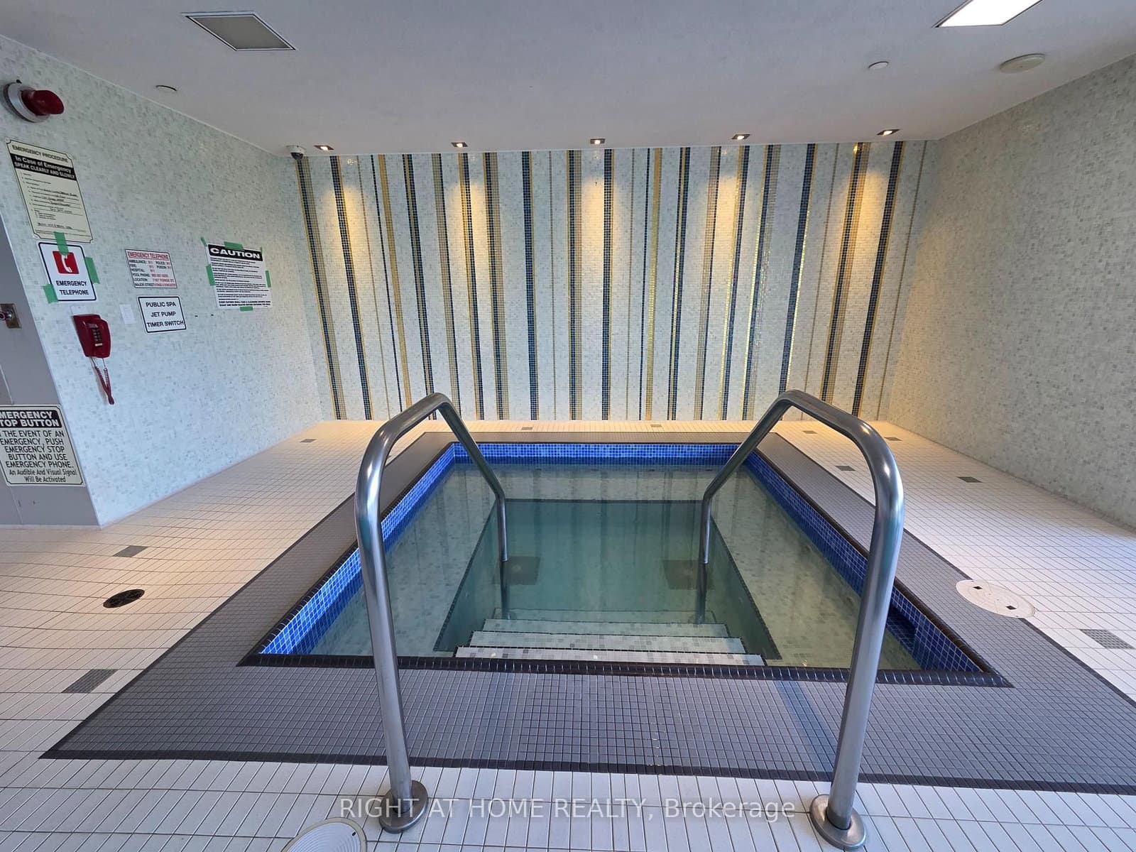 7165 Yonge Street, Unit 1406 thumbnail 31