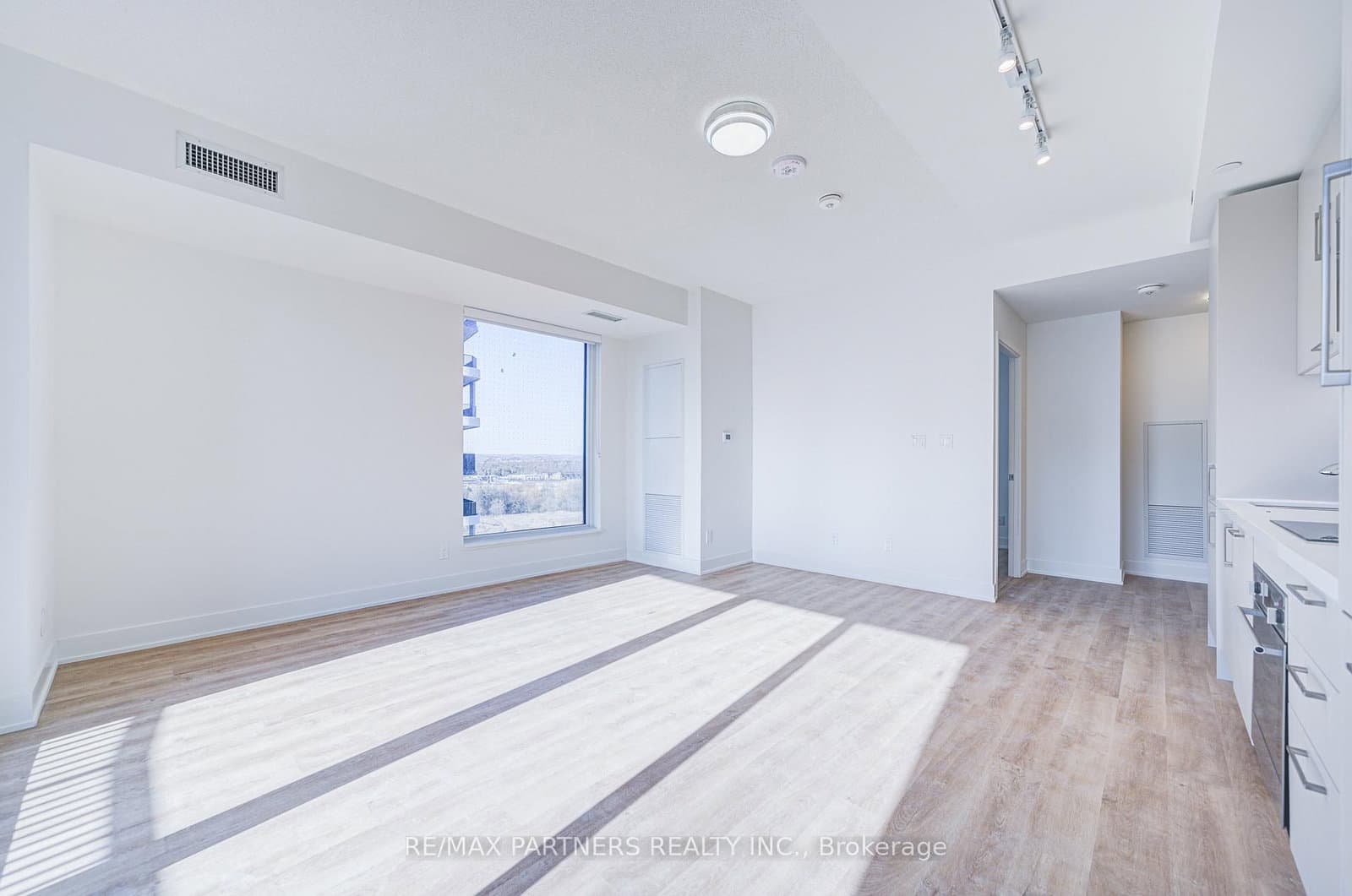 38 Andre de Grasse Street, Unit 1102 thumbnail 10