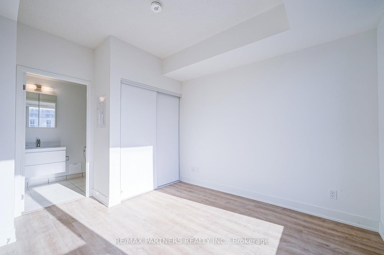 38 Andre de Grasse Street, Unit 1102 thumbnail 15