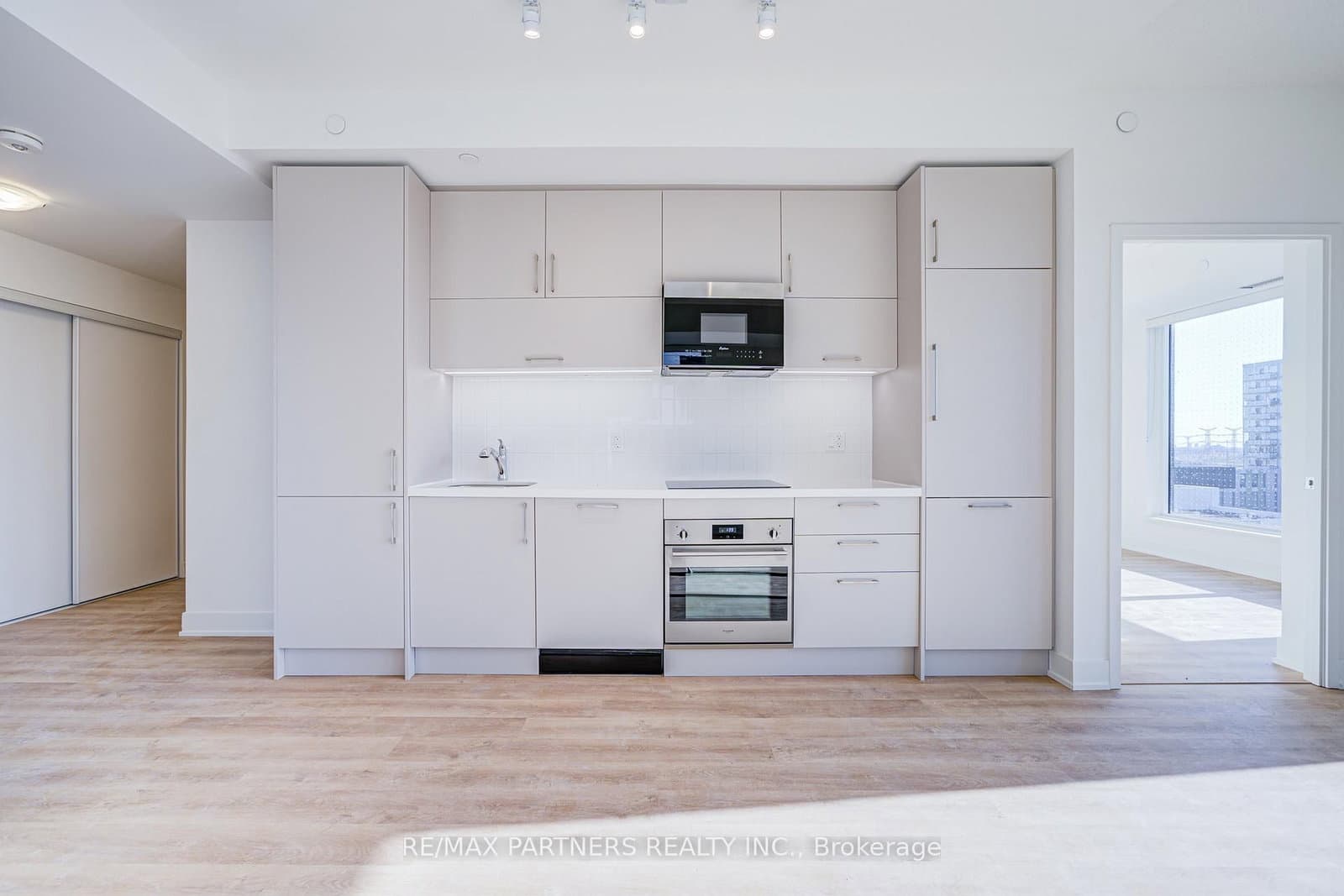 38 Andre de Grasse Street, Unit 1102 thumbnail 8