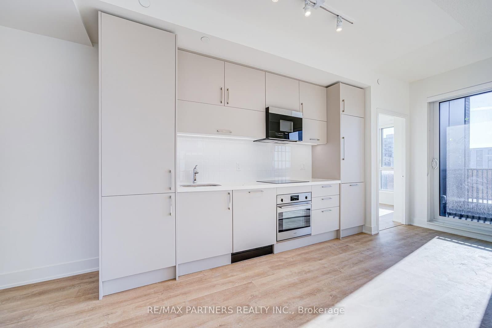 38 Andre de Grasse Street, Unit 1102 thumbnail 9