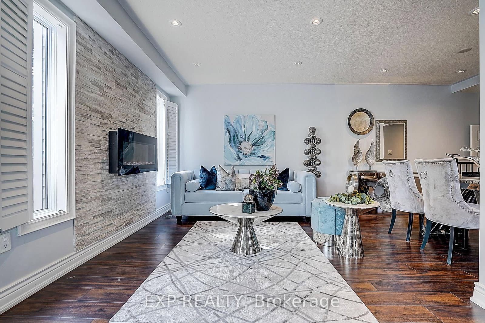 626 Walpole Crescent thumbnail 9
