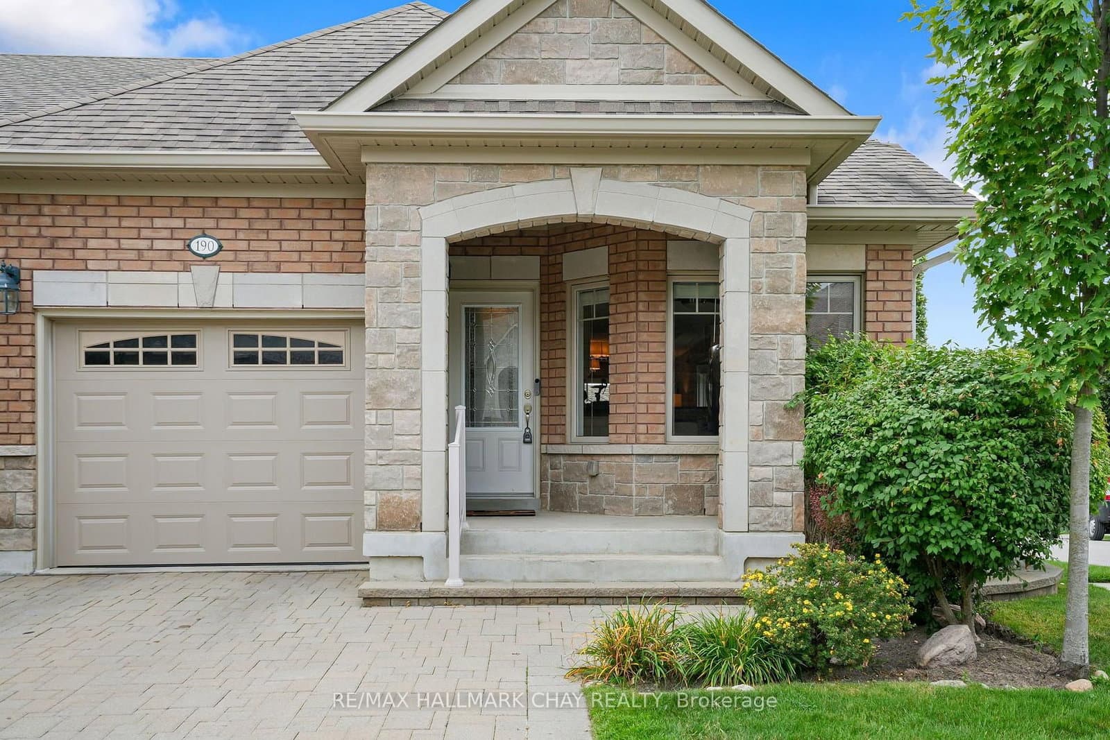 190 Ridge Way thumbnail 3