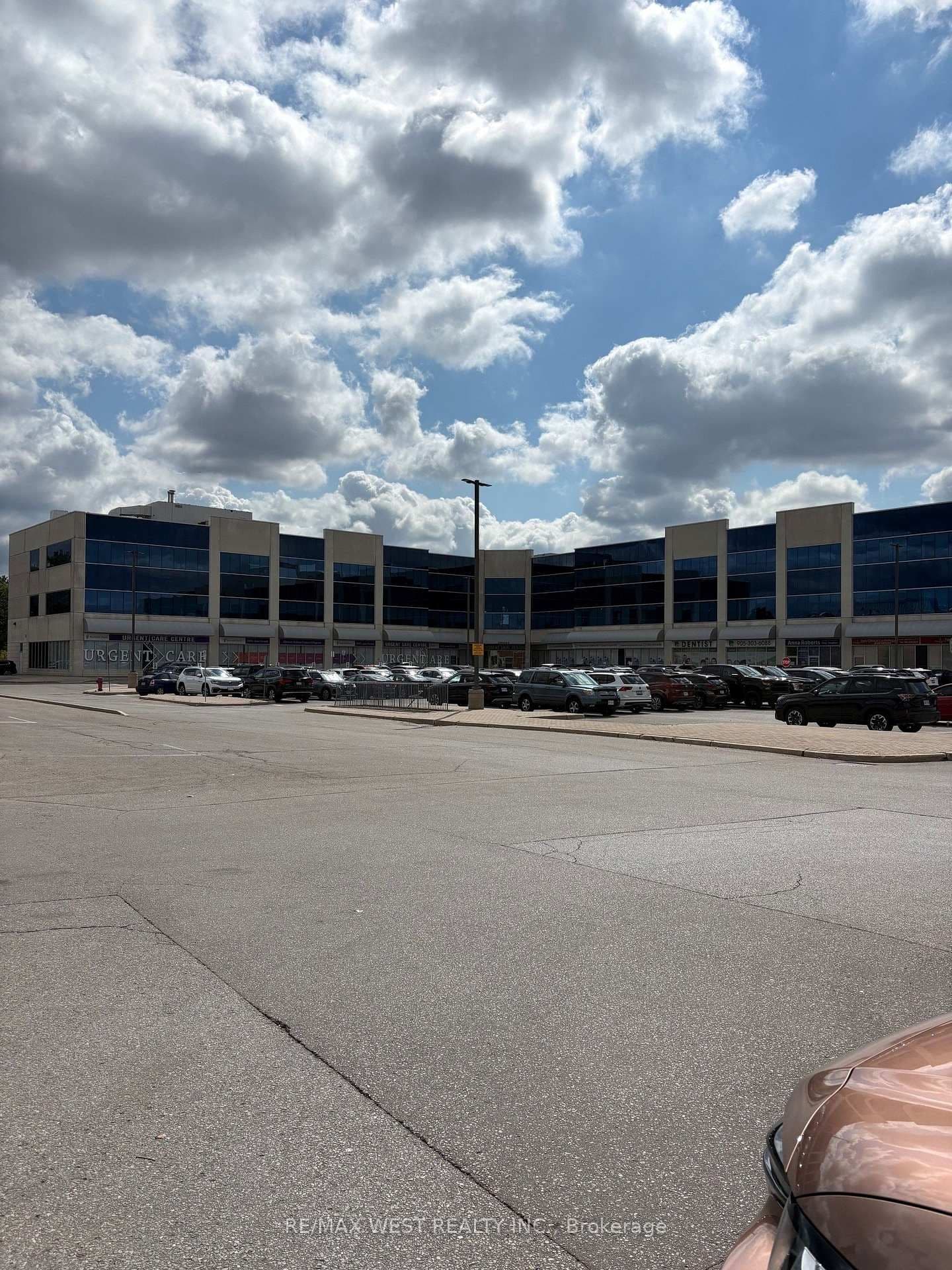 9441 Jane Street, Unit 111 thumbnail 3