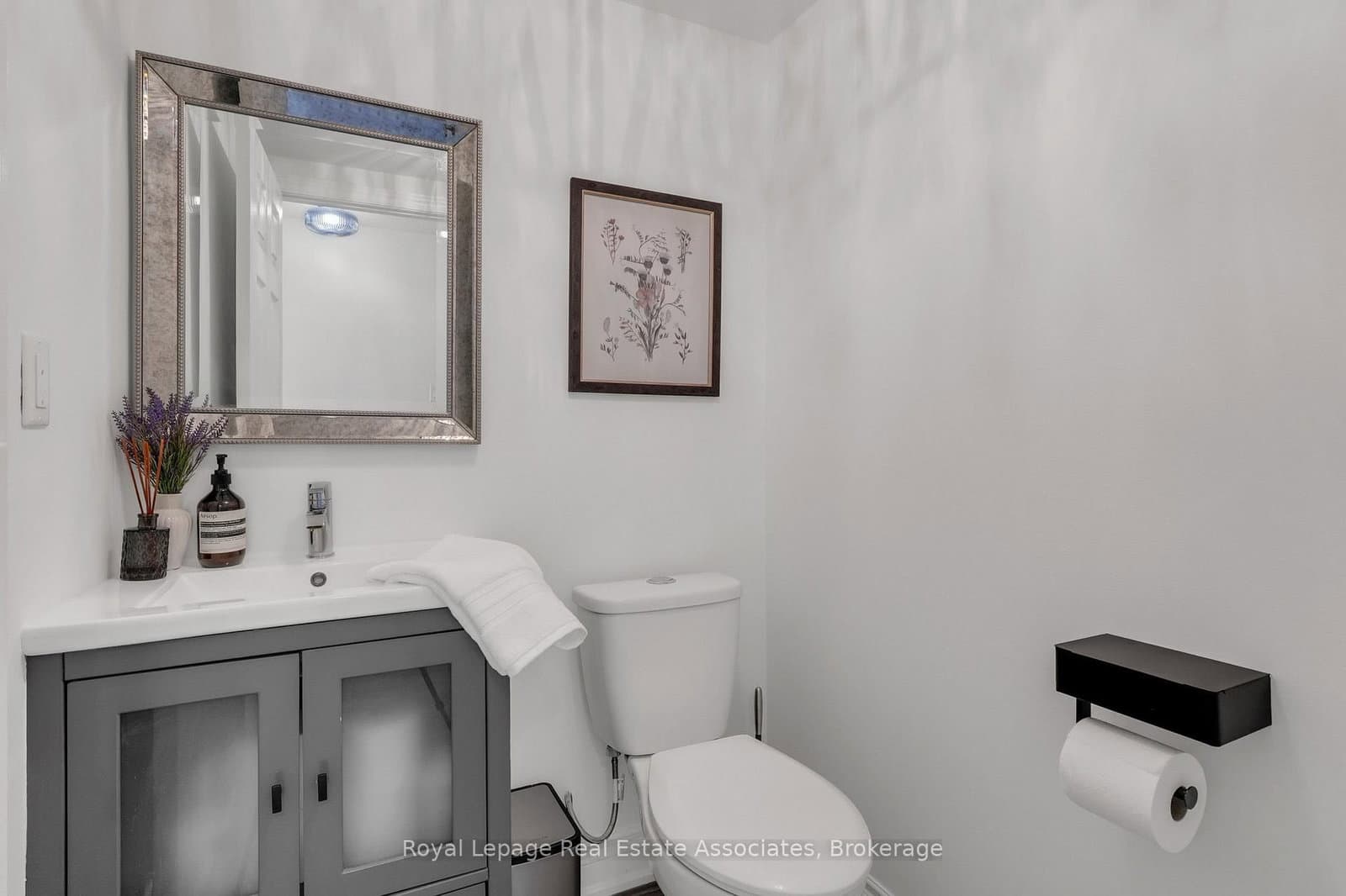 8 Prestwick Avenue thumbnail 19