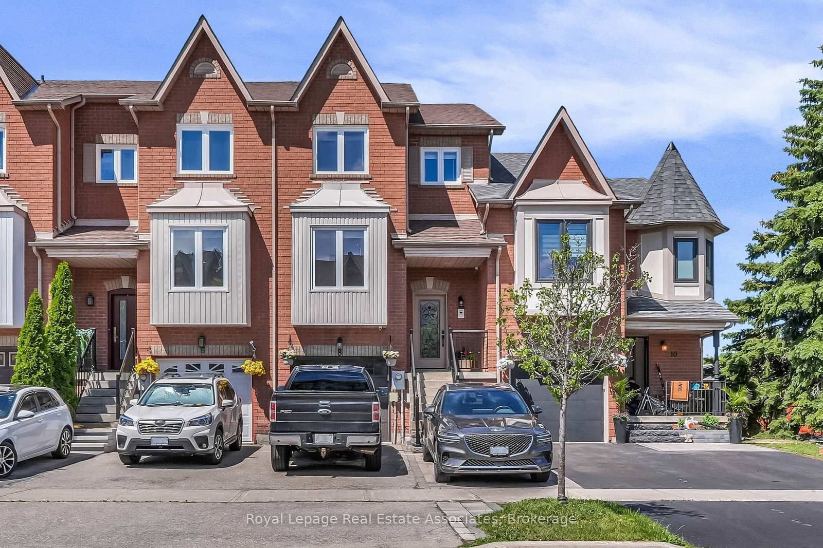 8 Prestwick Avenue thumbnail 2