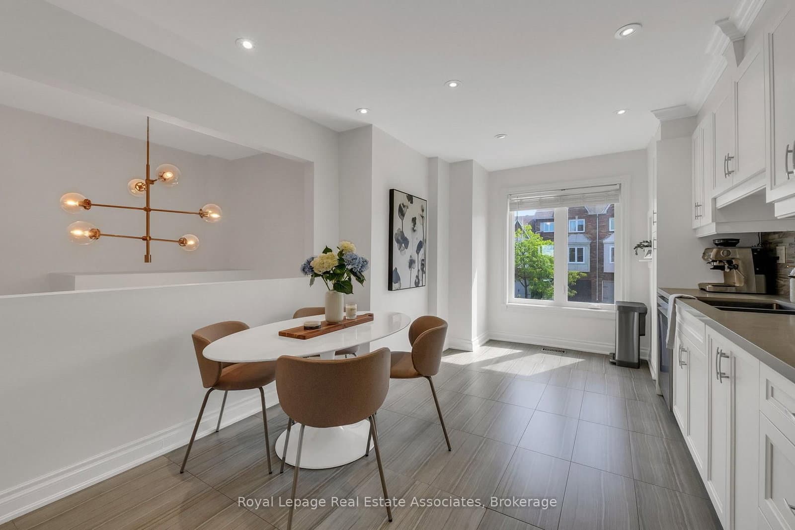 8 Prestwick Avenue thumbnail 8