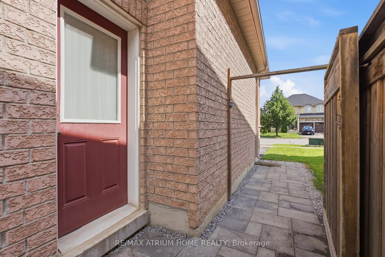 526 Mavrinac Boulevard thumbnail 36