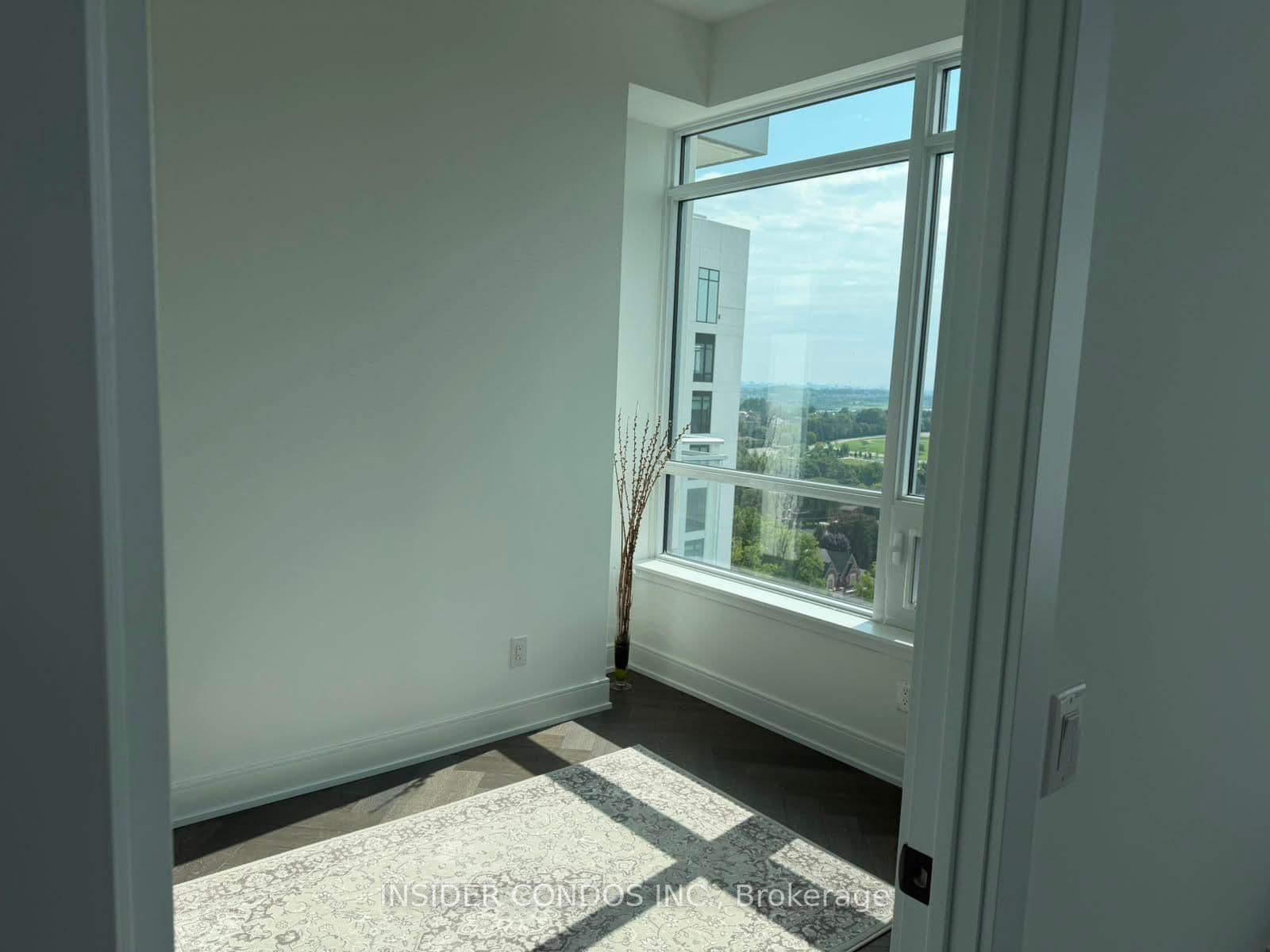 8888 Yonge Street, Unit 1402 thumbnail 9