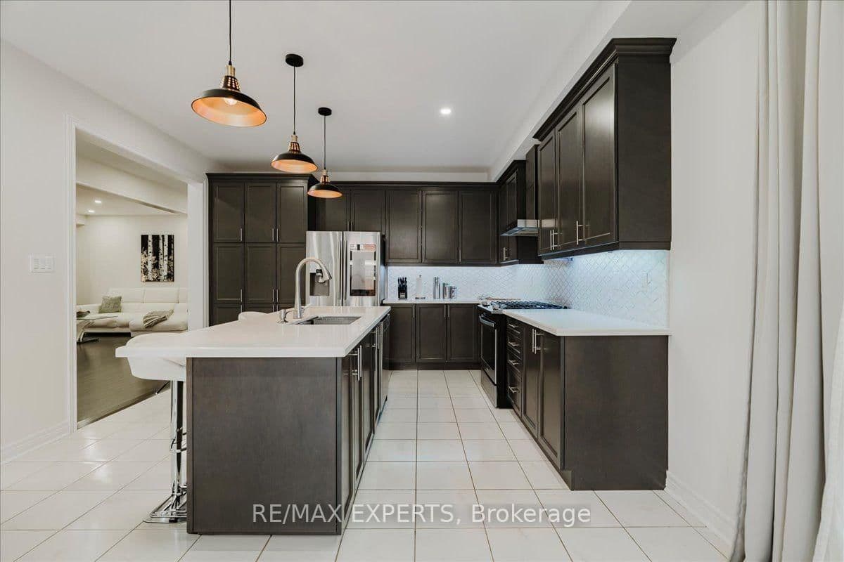 43 Lewis Avenue thumbnail 14