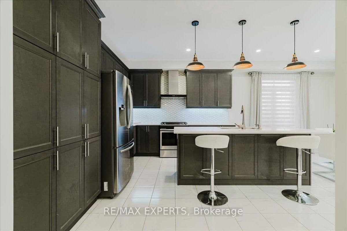43 Lewis Avenue thumbnail 16
