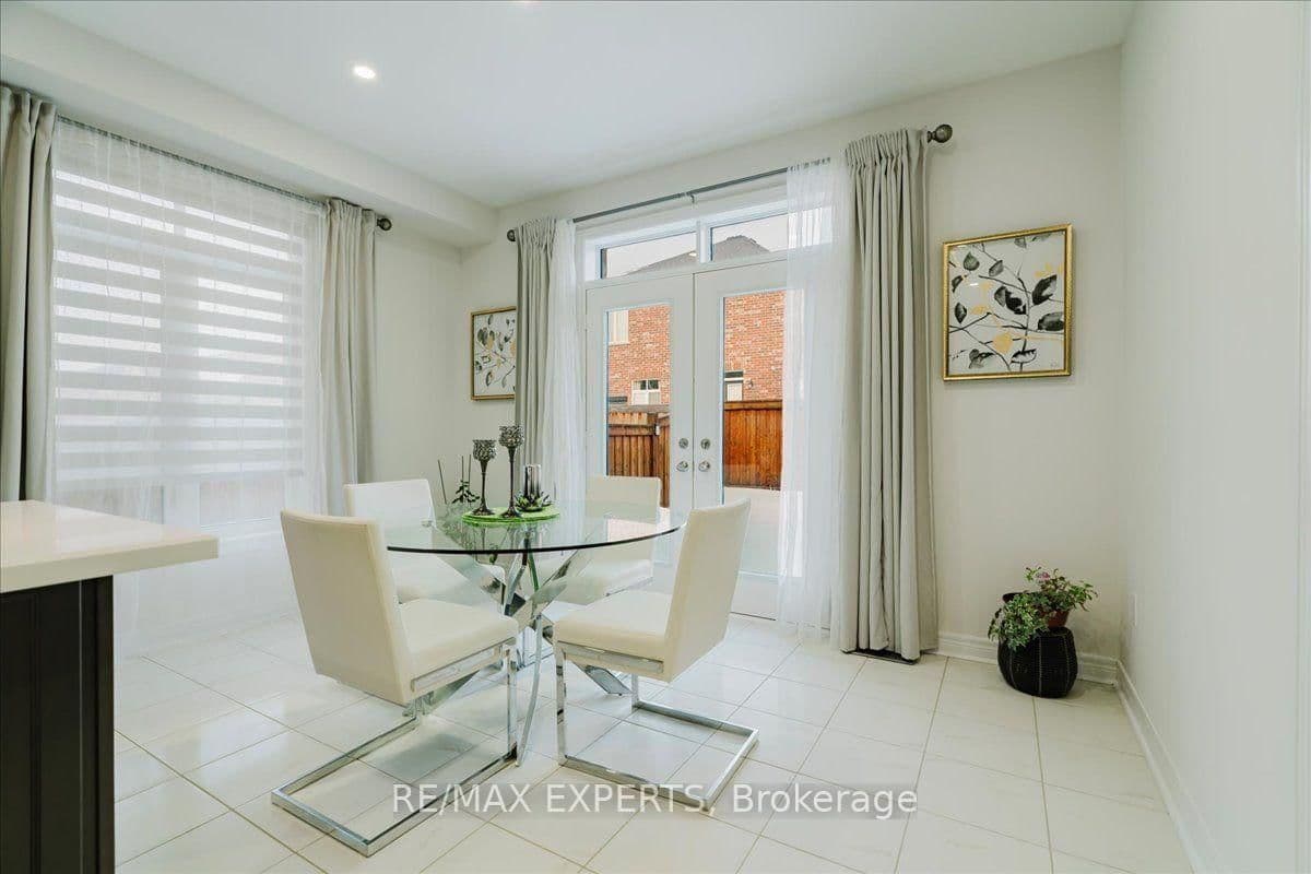 43 Lewis Avenue thumbnail 19
