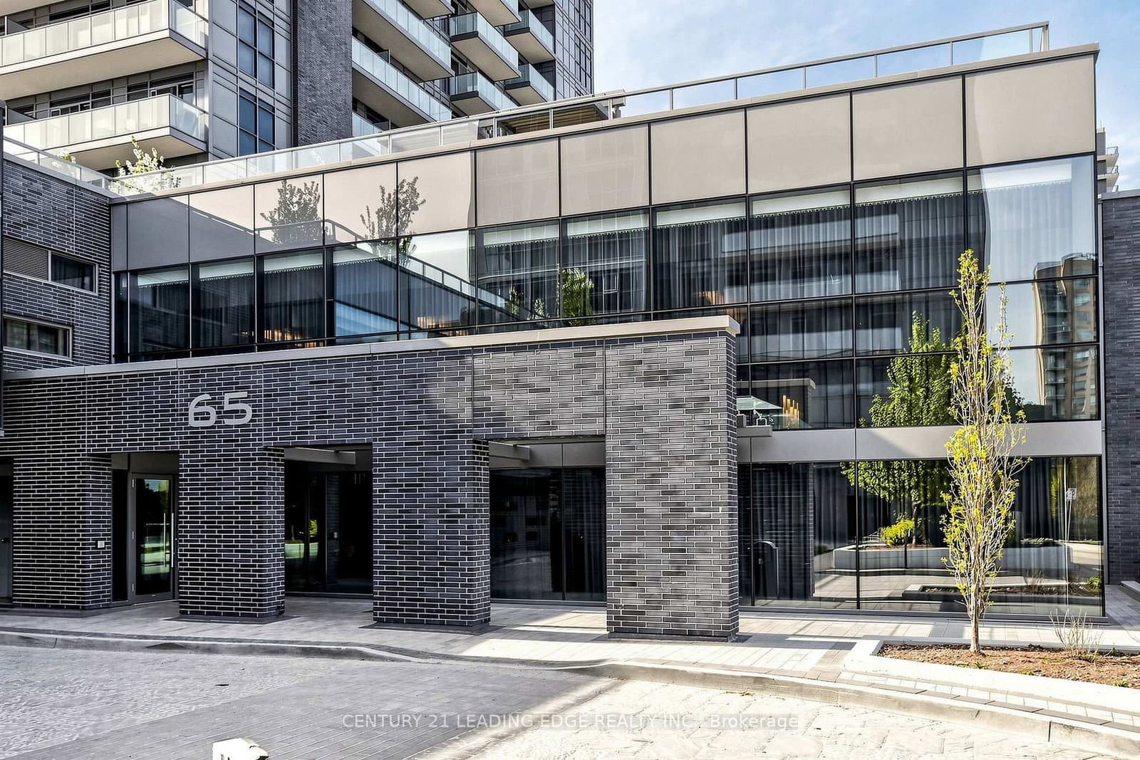 65 Oneida Crescent, Unit 801 thumbnail 2