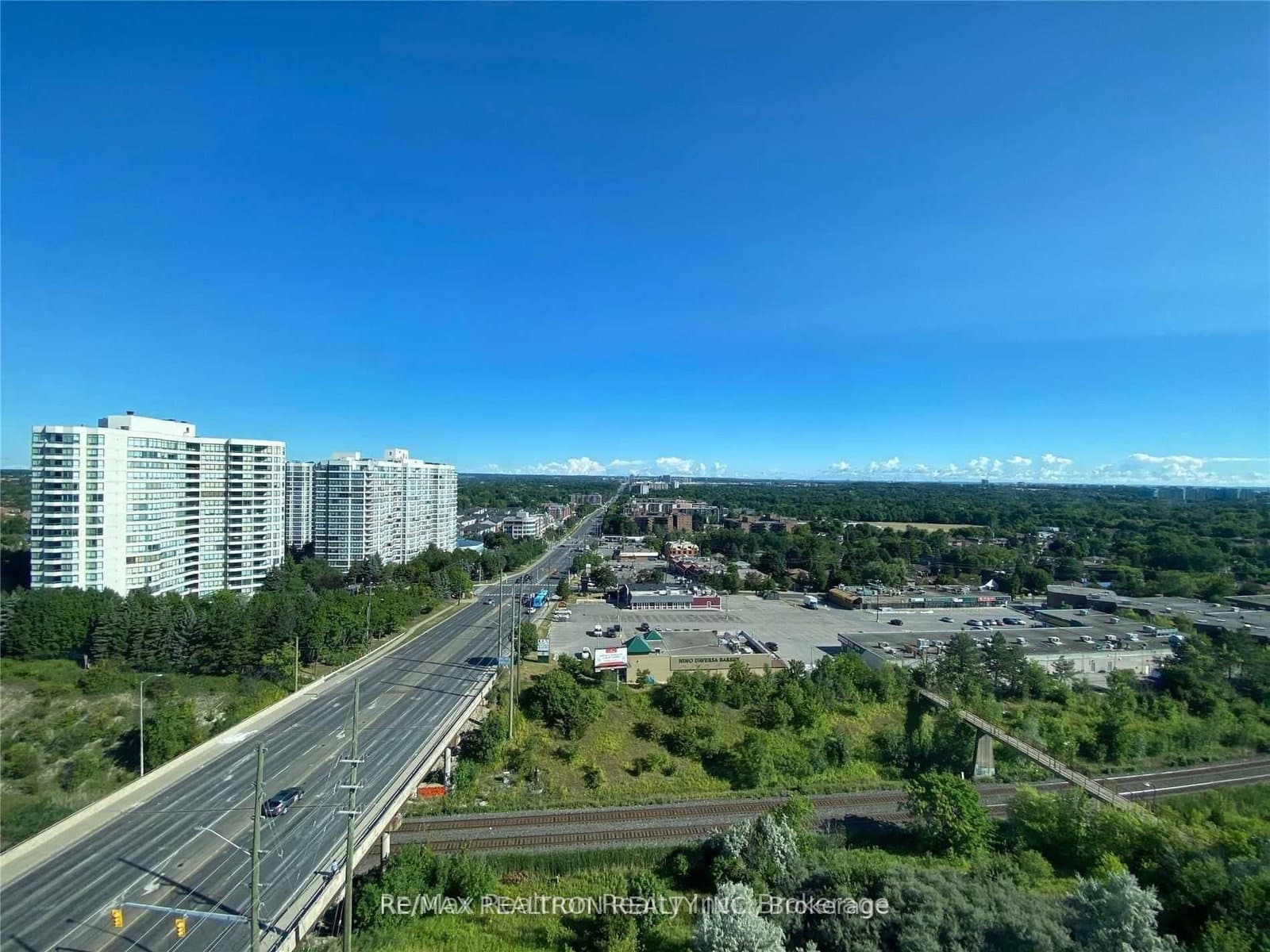 7191 Yonge Street, Unit 914 thumbnail 4