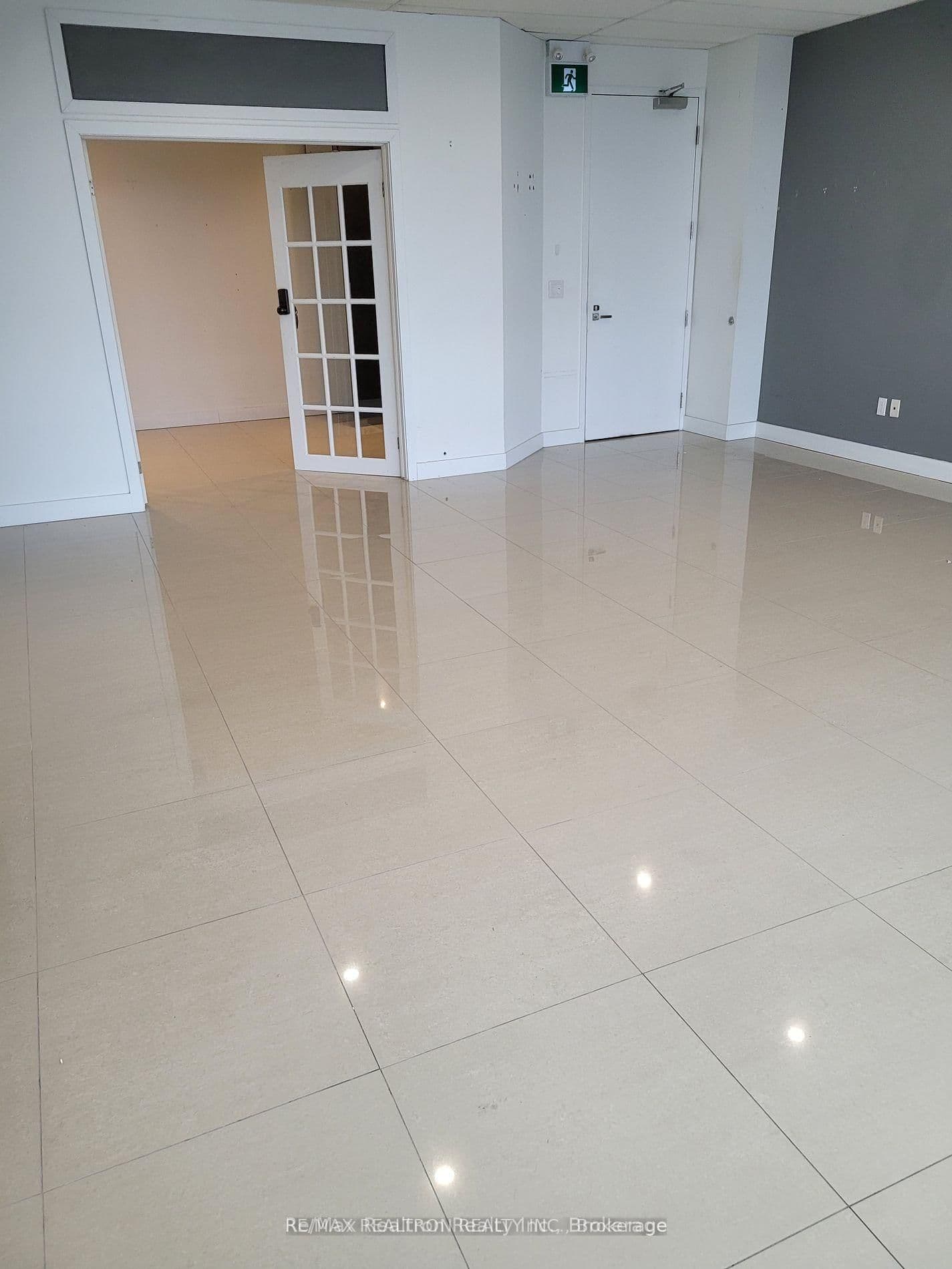 7191 Yonge Street, Unit 914 thumbnail 6