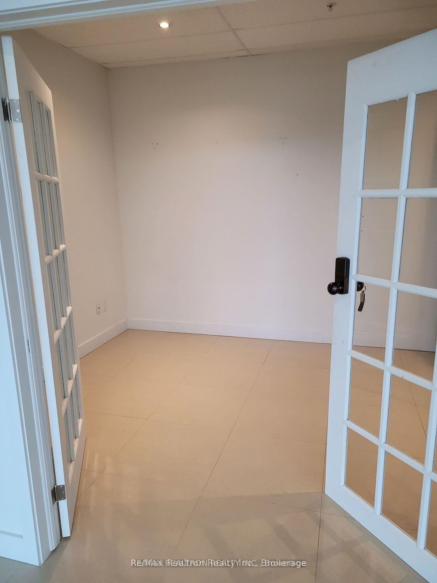 7191 Yonge Street, Unit 914 thumbnail 7