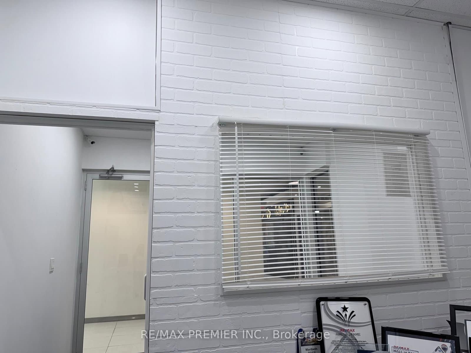 7181 Yonge Street, Unit 203 thumbnail 8
