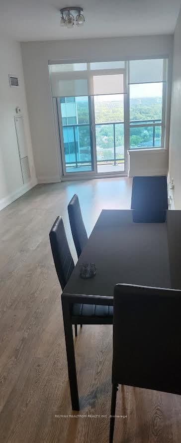 7171 Yonge Street, Unit 1007 thumbnail 5