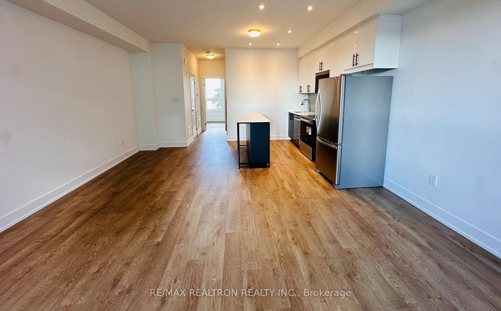 180 Anderson Avenue, Unit TH9 thumbnail 8