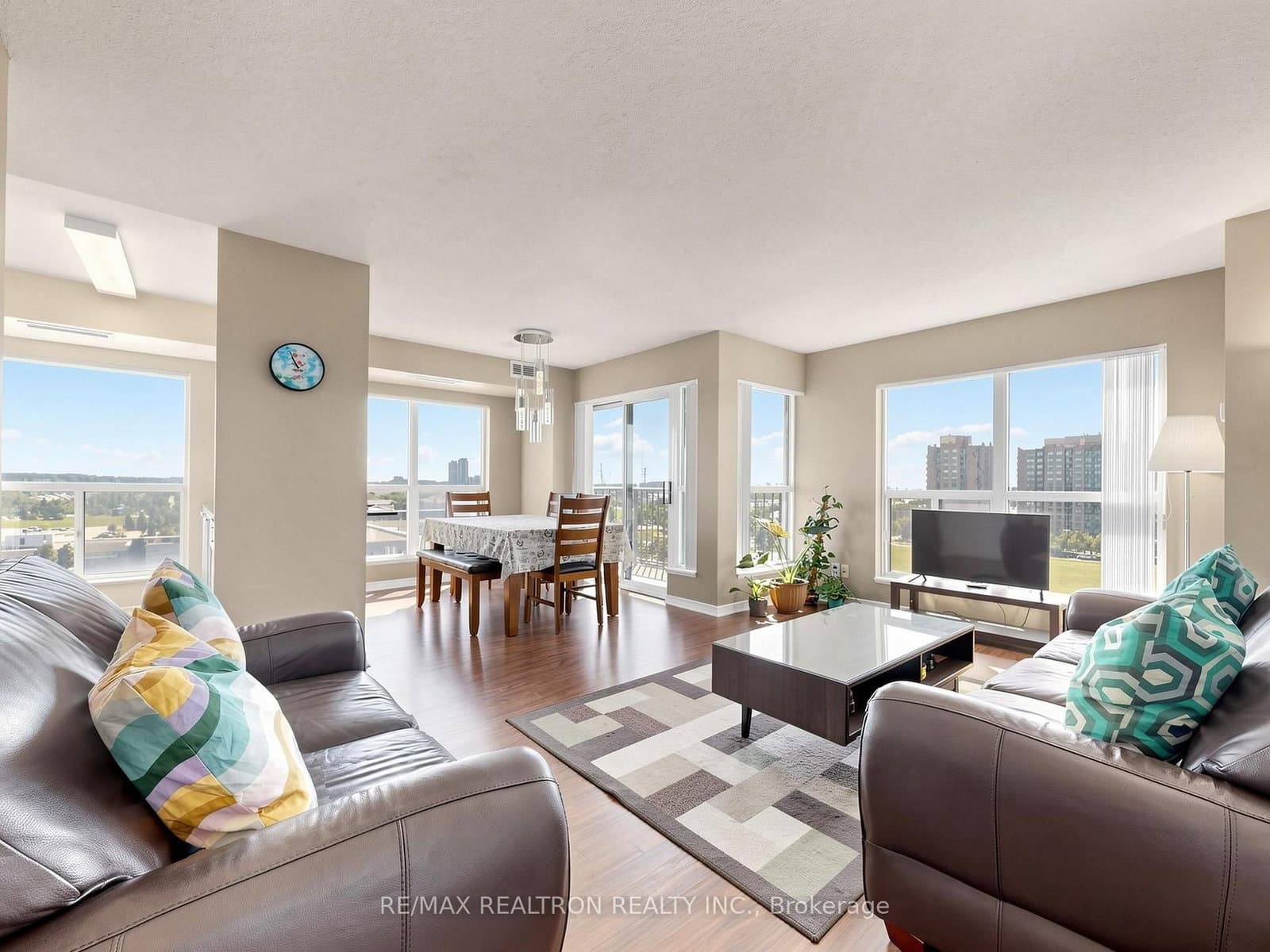 185 Oneida Crescent, Unit 918 thumbnail 11