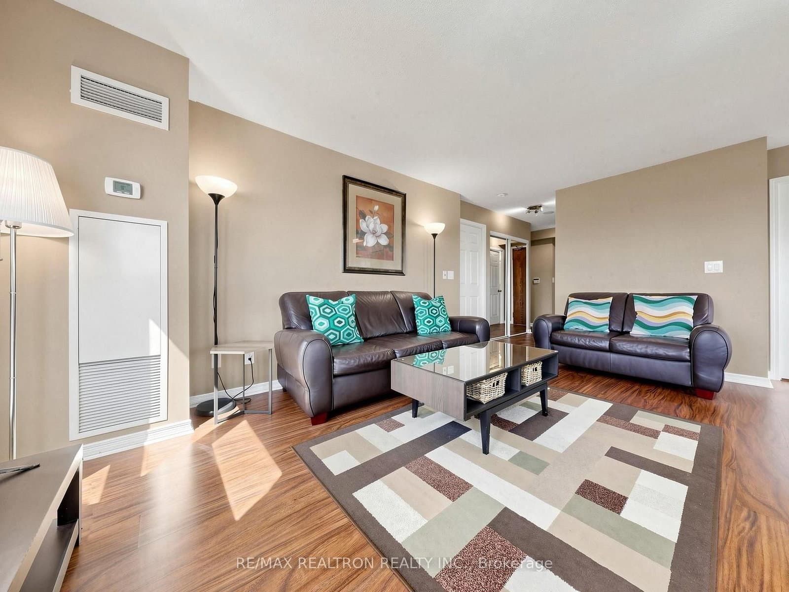 185 Oneida Crescent, Unit 918 thumbnail 16