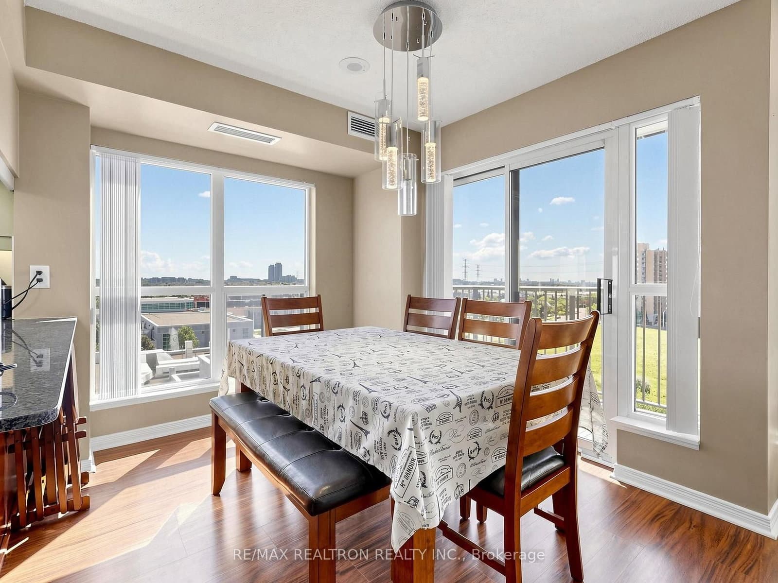185 Oneida Crescent, Unit 918 thumbnail 17