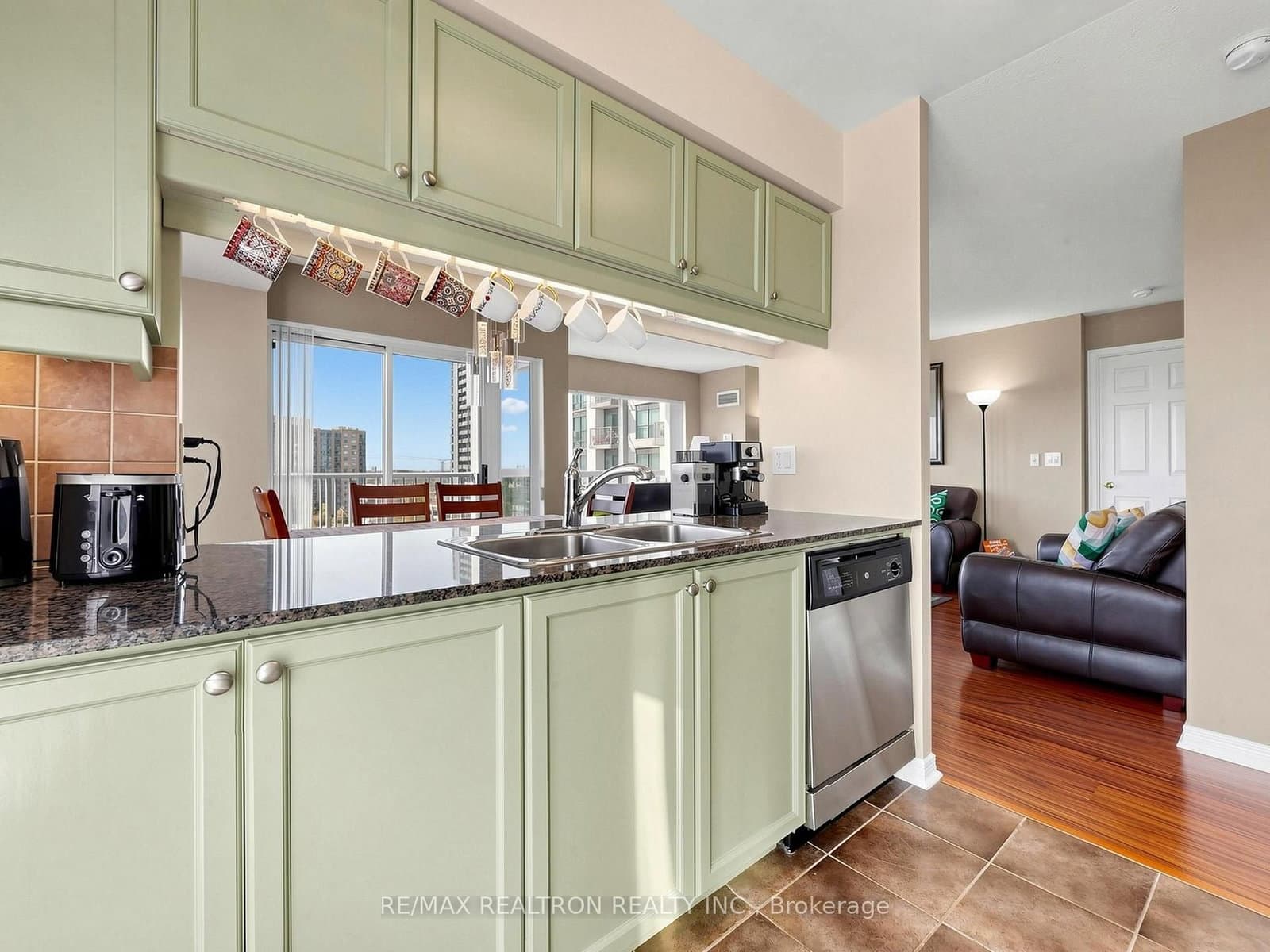 185 Oneida Crescent, Unit 918 thumbnail 23