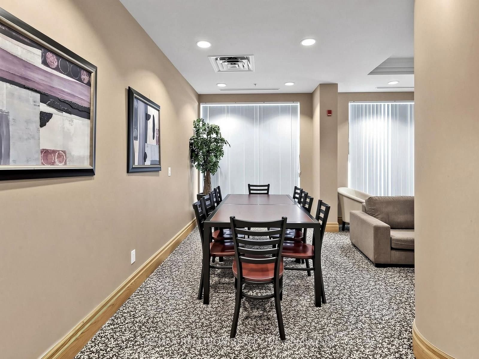 185 Oneida Crescent, Unit 918 thumbnail 36