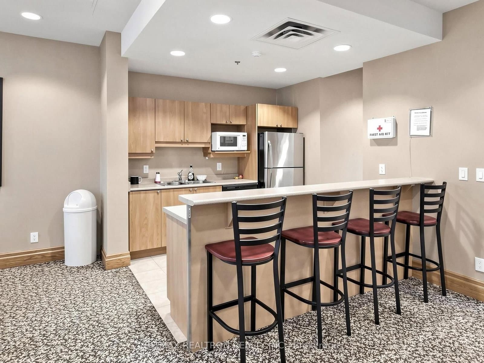 185 Oneida Crescent, Unit 918 thumbnail 39
