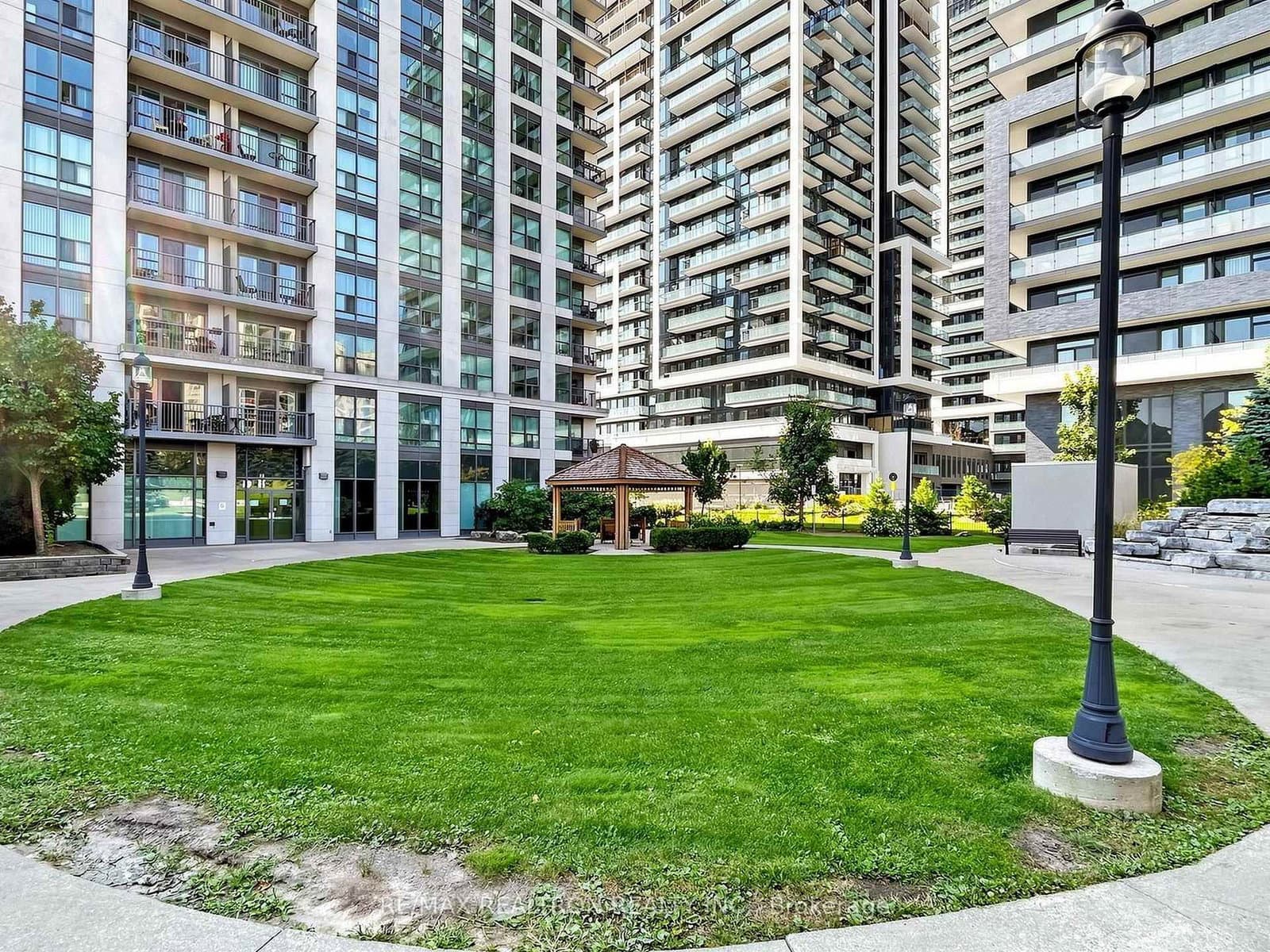185 Oneida Crescent, Unit 918 thumbnail 5