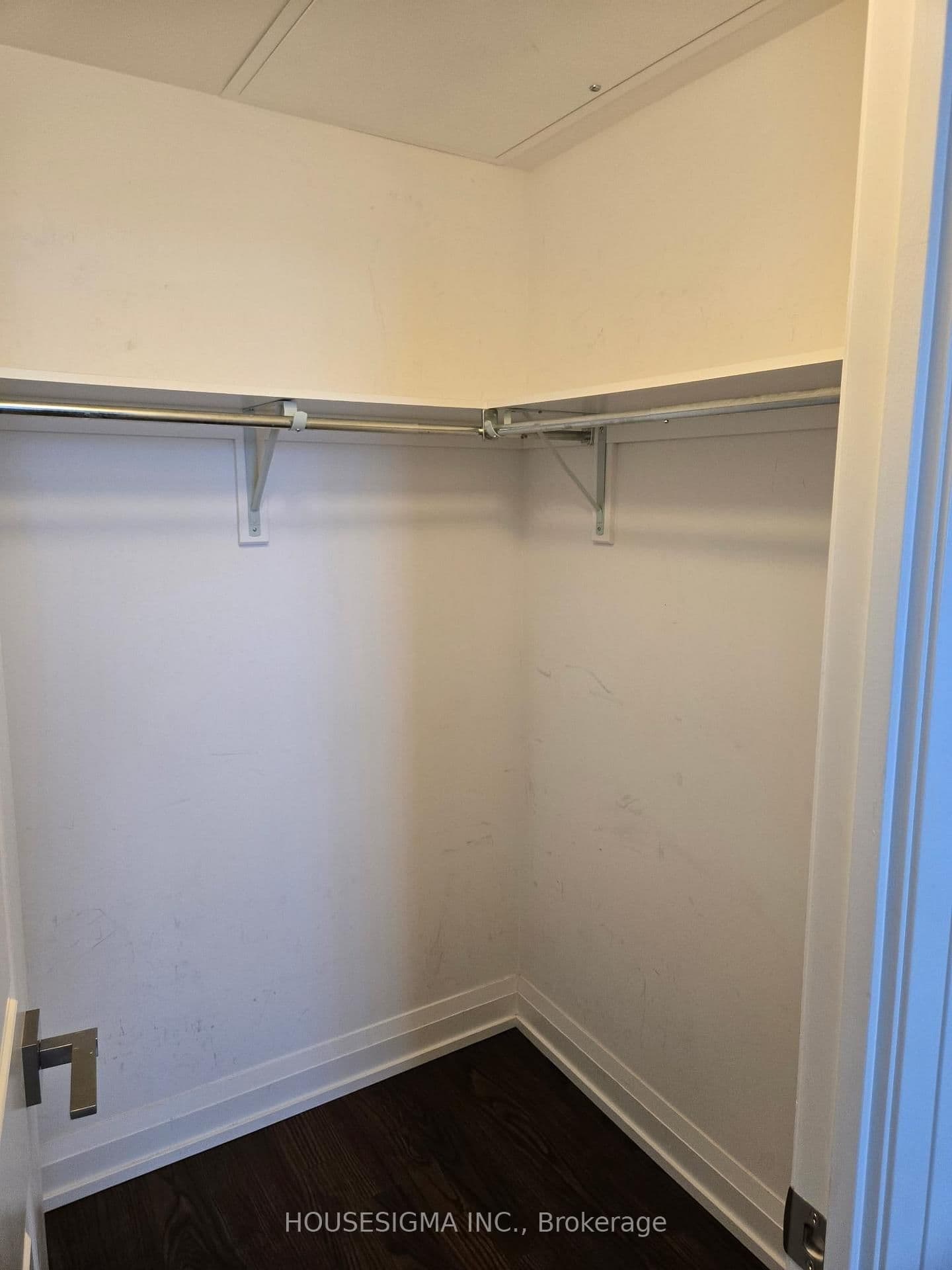 7161 Yonge Street, Unit 2428 thumbnail 9