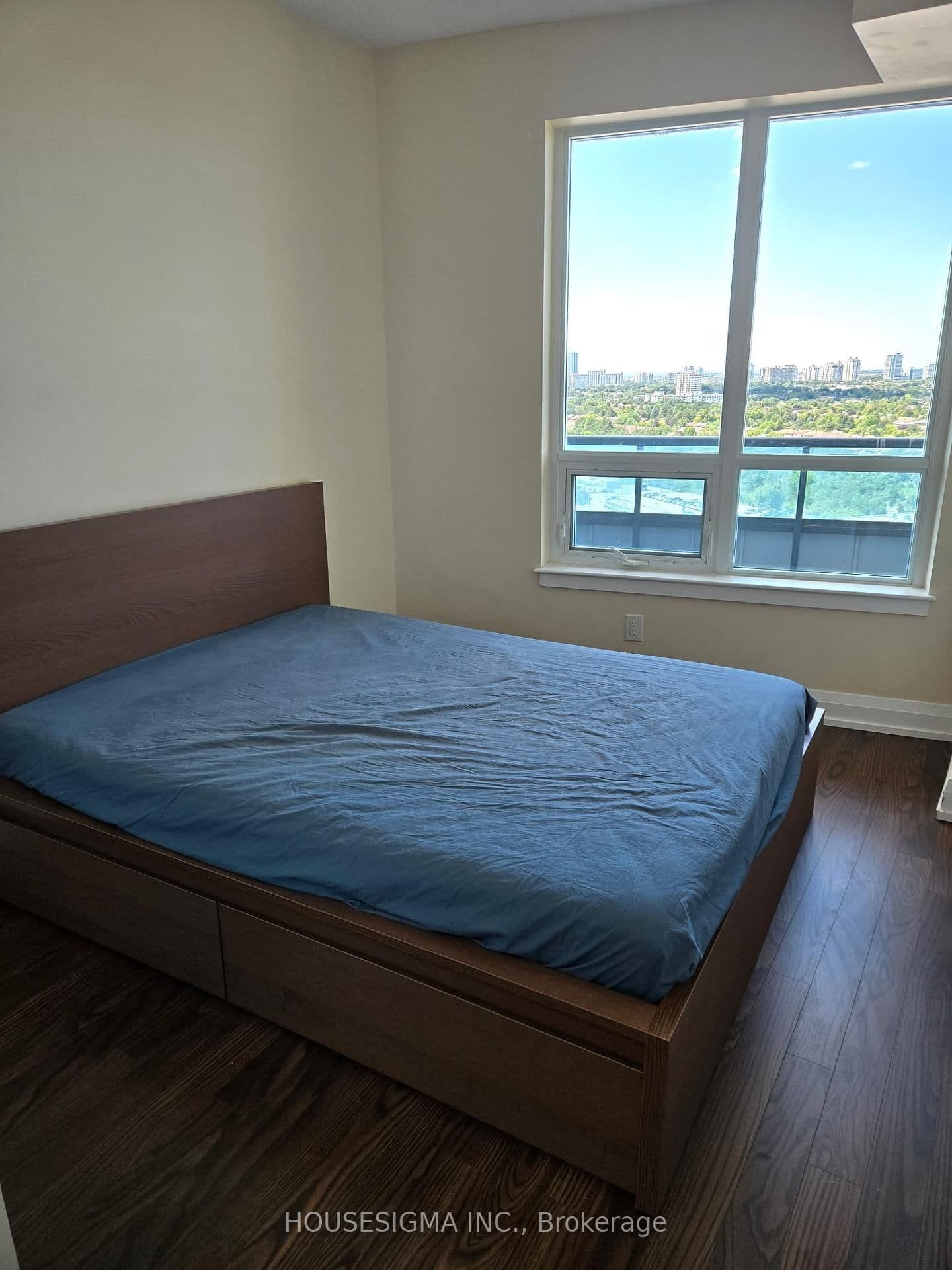 7161 Yonge Street, Unit 1423 thumbnail 10