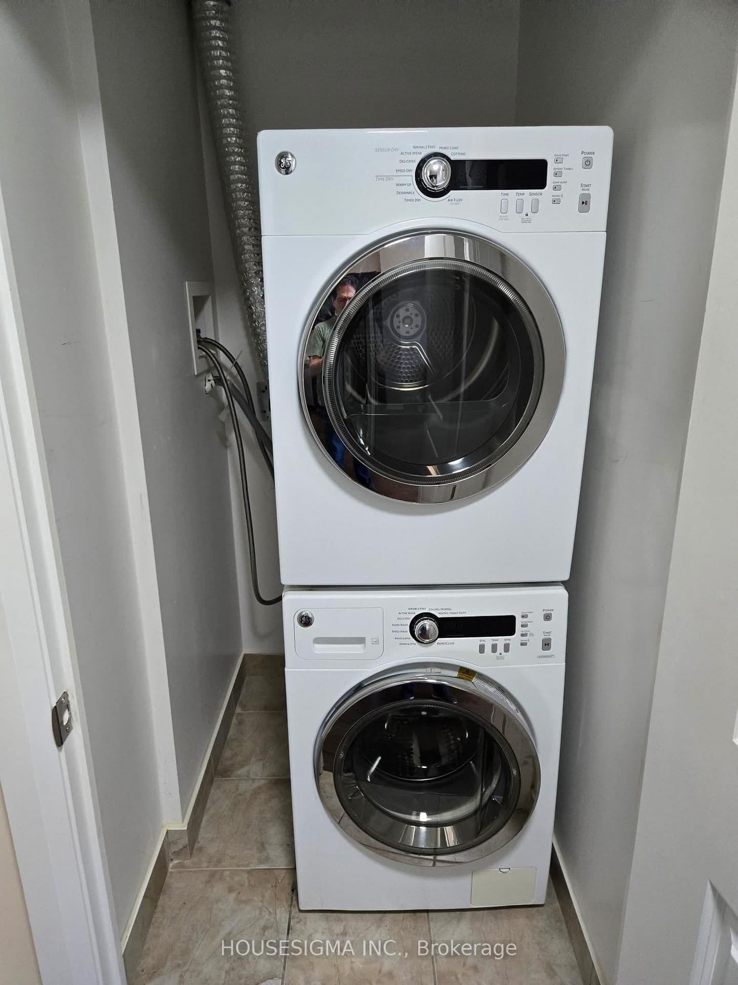7161 Yonge Street, Unit 1423 thumbnail 12